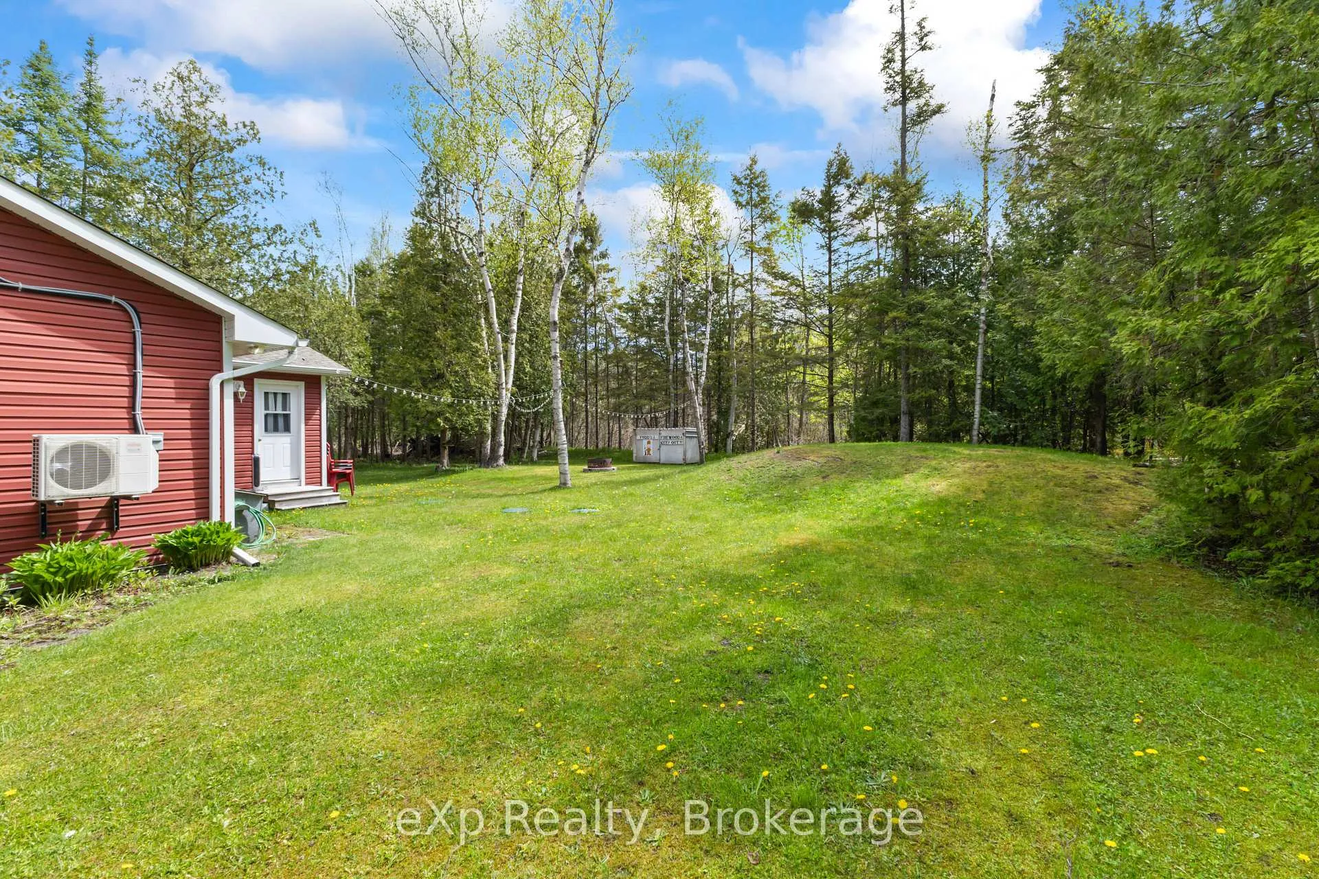 Photo 25 of 26 Mohawk Drive, Vaughan, Vellore Village — HOMEH