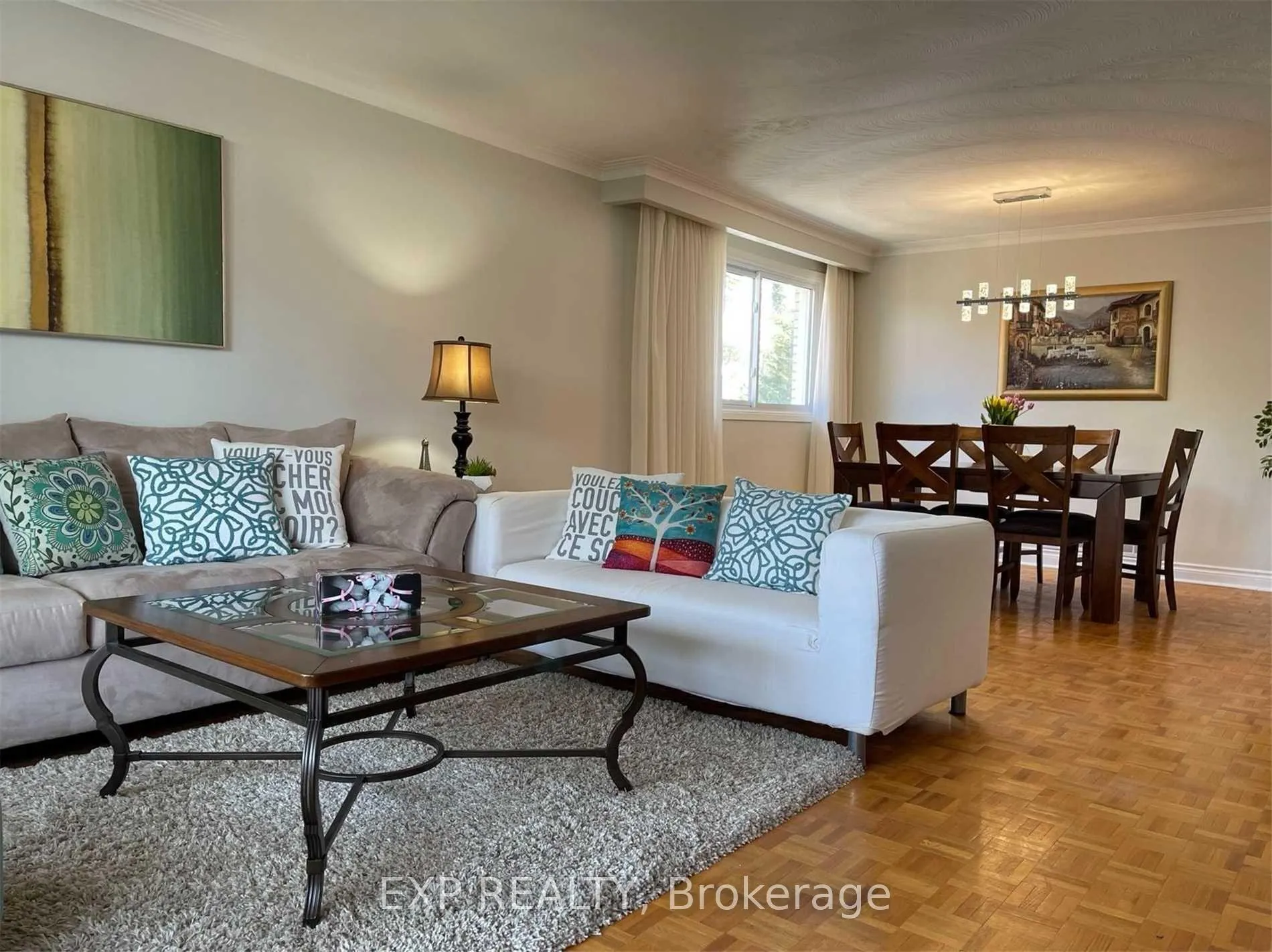 Photo 3 of 23 Markhaven Road, Markham, Unionville — HOMEH