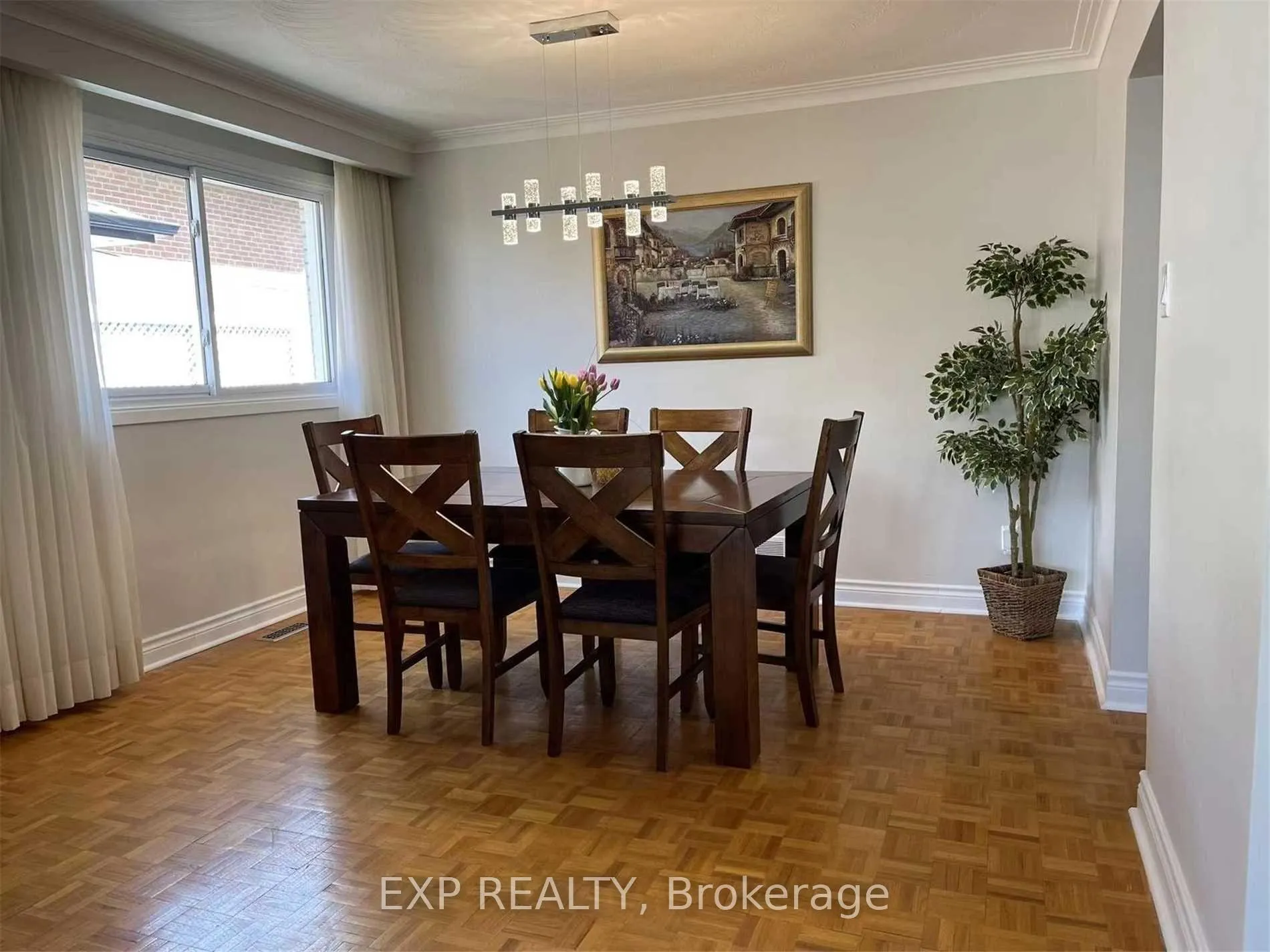Photo 5 of 23 Markhaven Road, Markham, Unionville — HOMEH