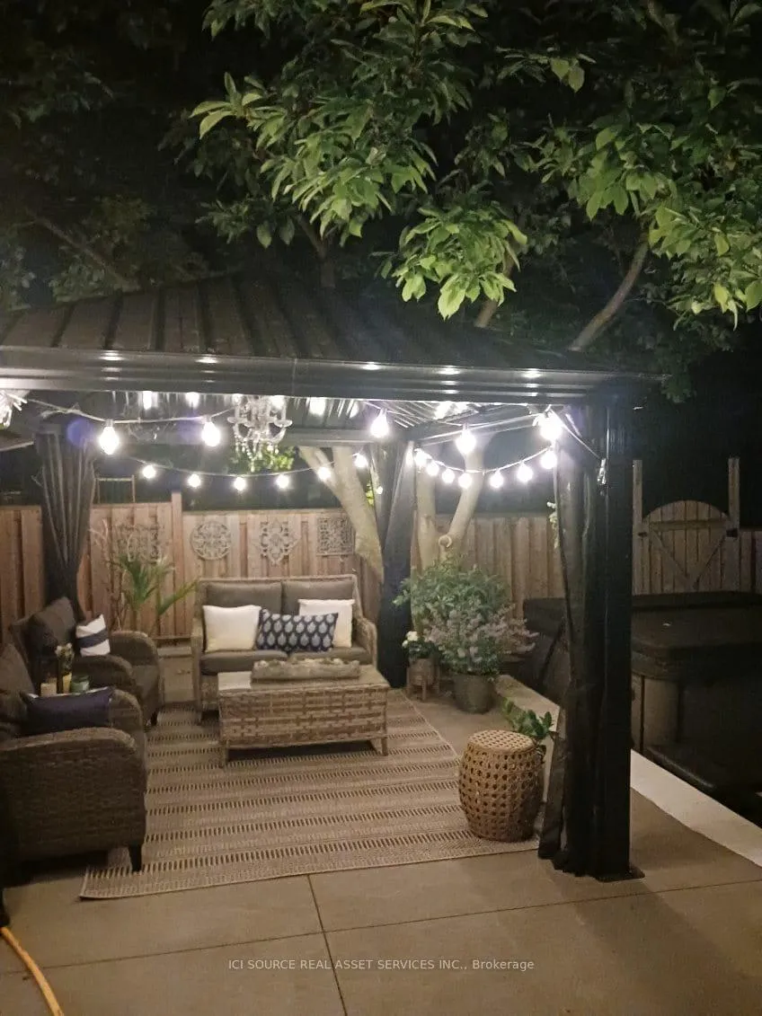 Photo 3 of 112 Thornhill Crescent, Chatham-Kent — HOMEH