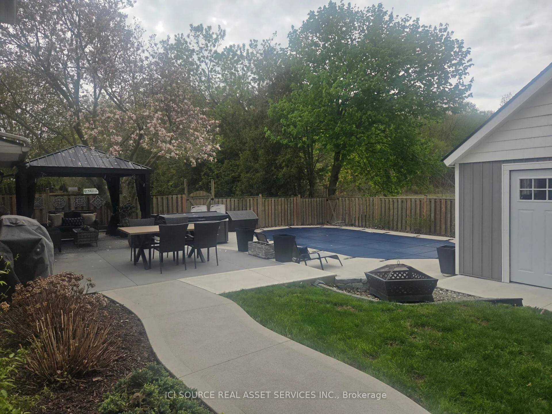 Photo 5 of 112 Thornhill Crescent, Chatham-Kent — HOMEH