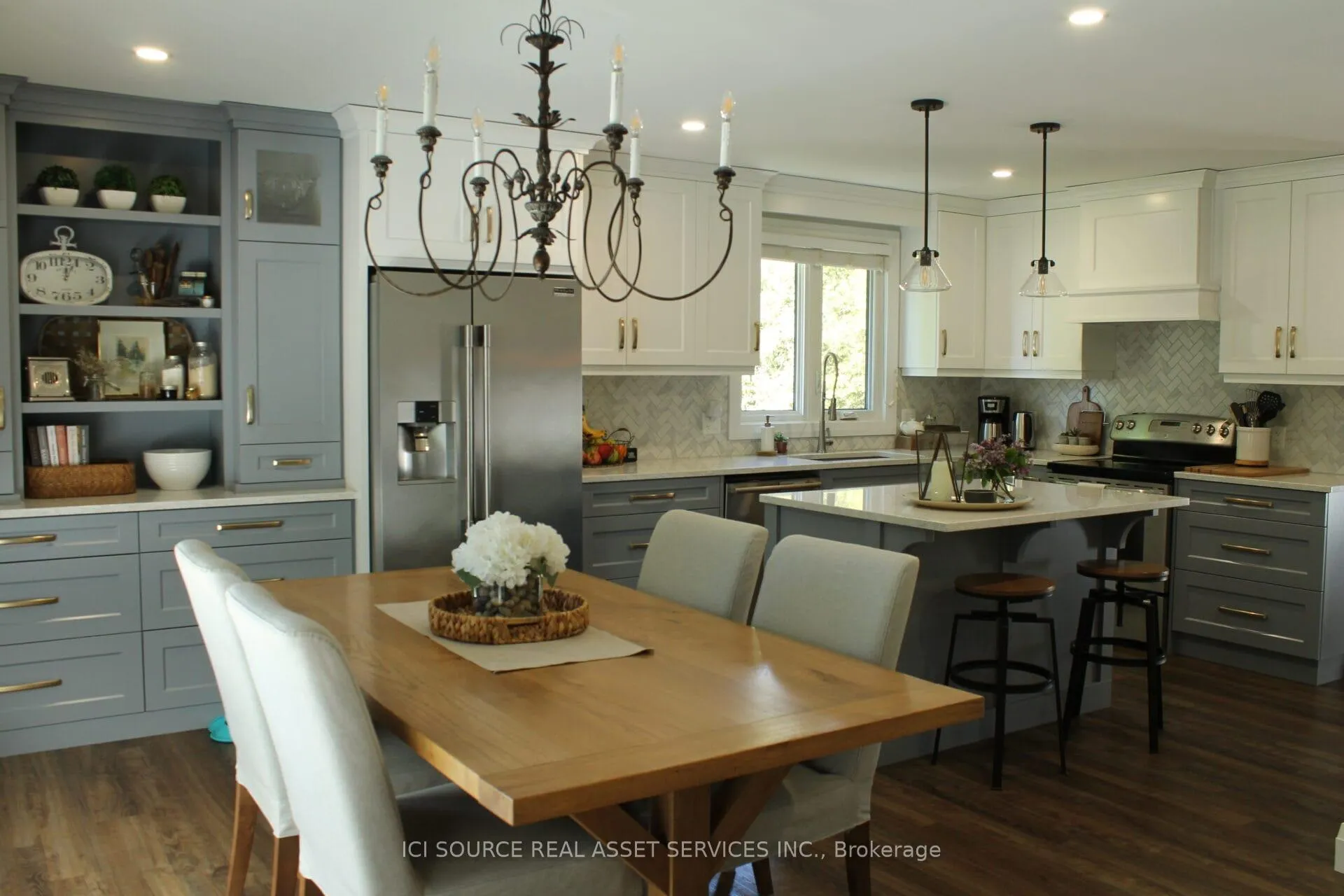 Photo 9 of 112 Thornhill Crescent, Chatham-Kent — HOMEH