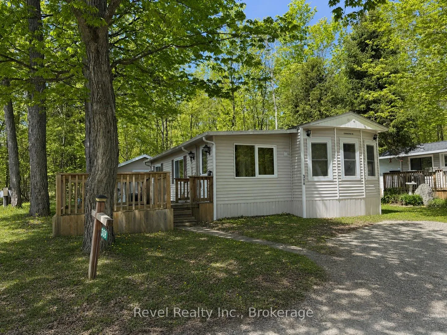 Photo of Unit 308, 1802 county road 121