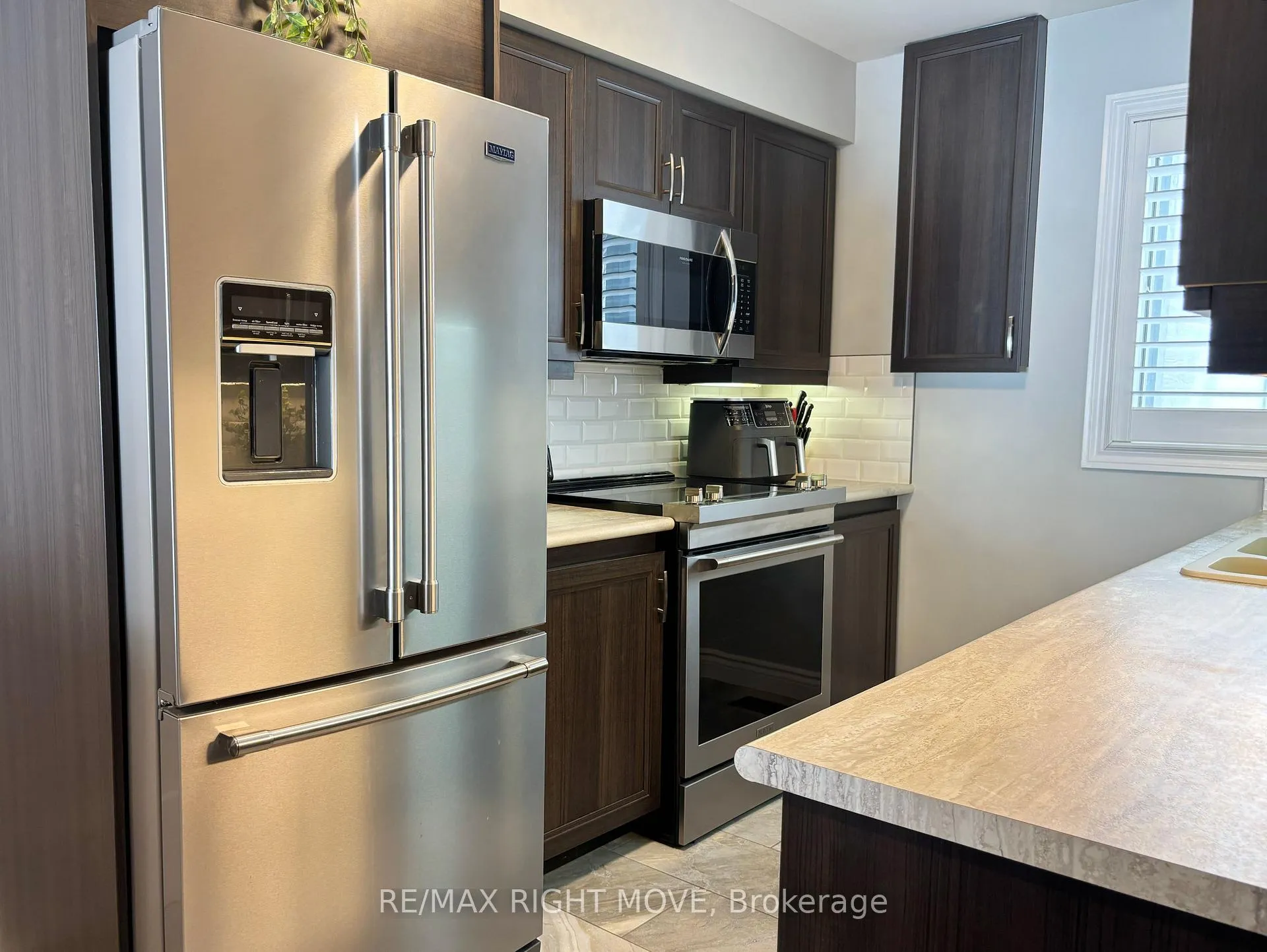 Photo 5 of Unit 114, 603 Atherley Road, Orillia — HOMEH