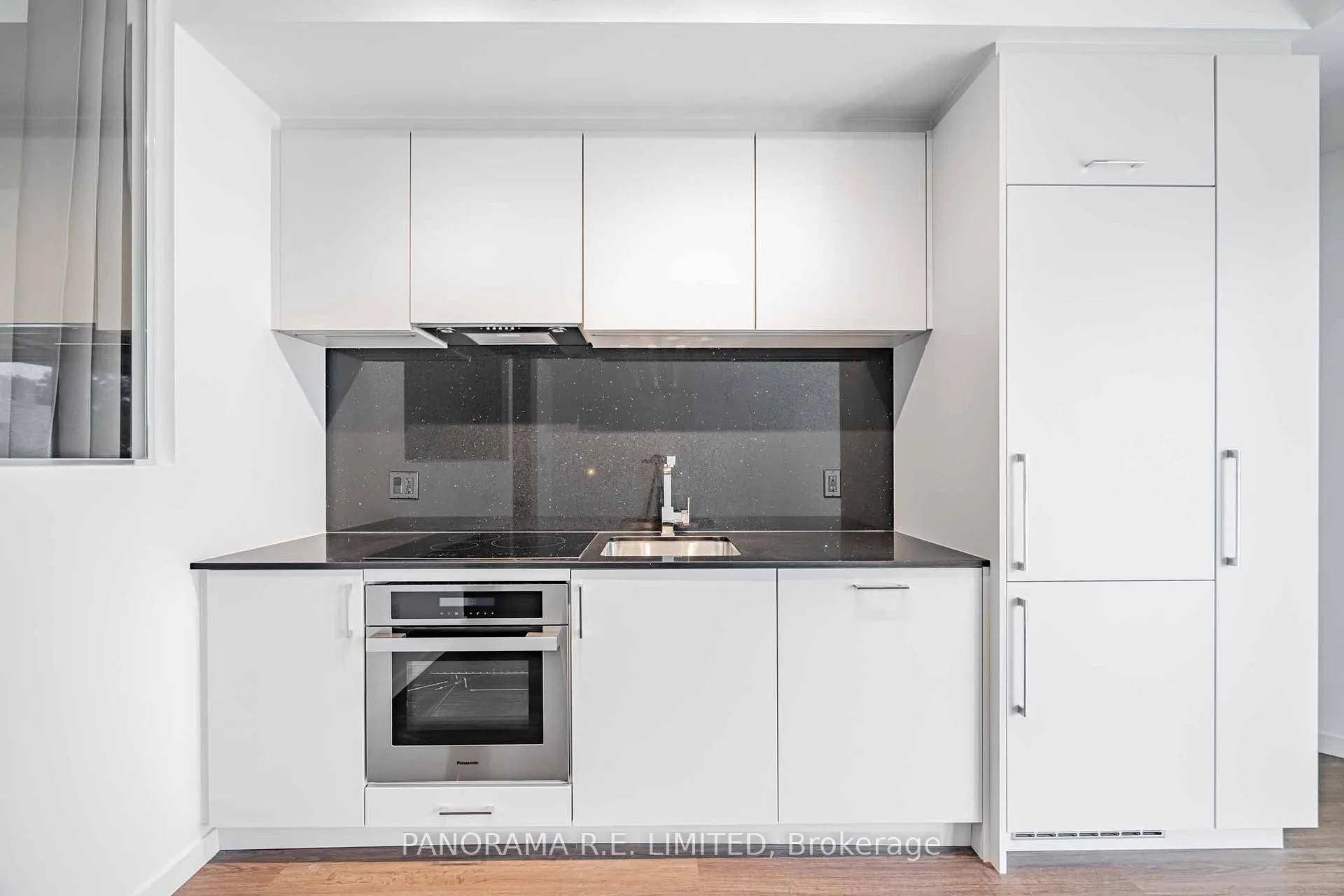 Photo 7 of Unit 305, 689 The Queensway, Etobicoke, Stonegate-Queensway — HOMEH