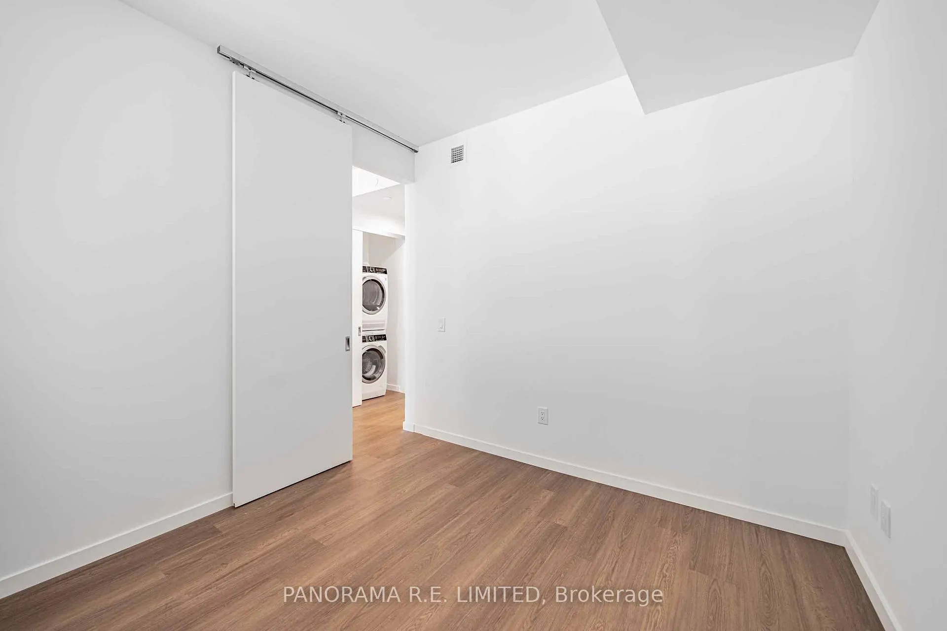 Photo 13 of Unit 305, 689 The Queensway, Etobicoke, Stonegate-Queensway — HOMEH