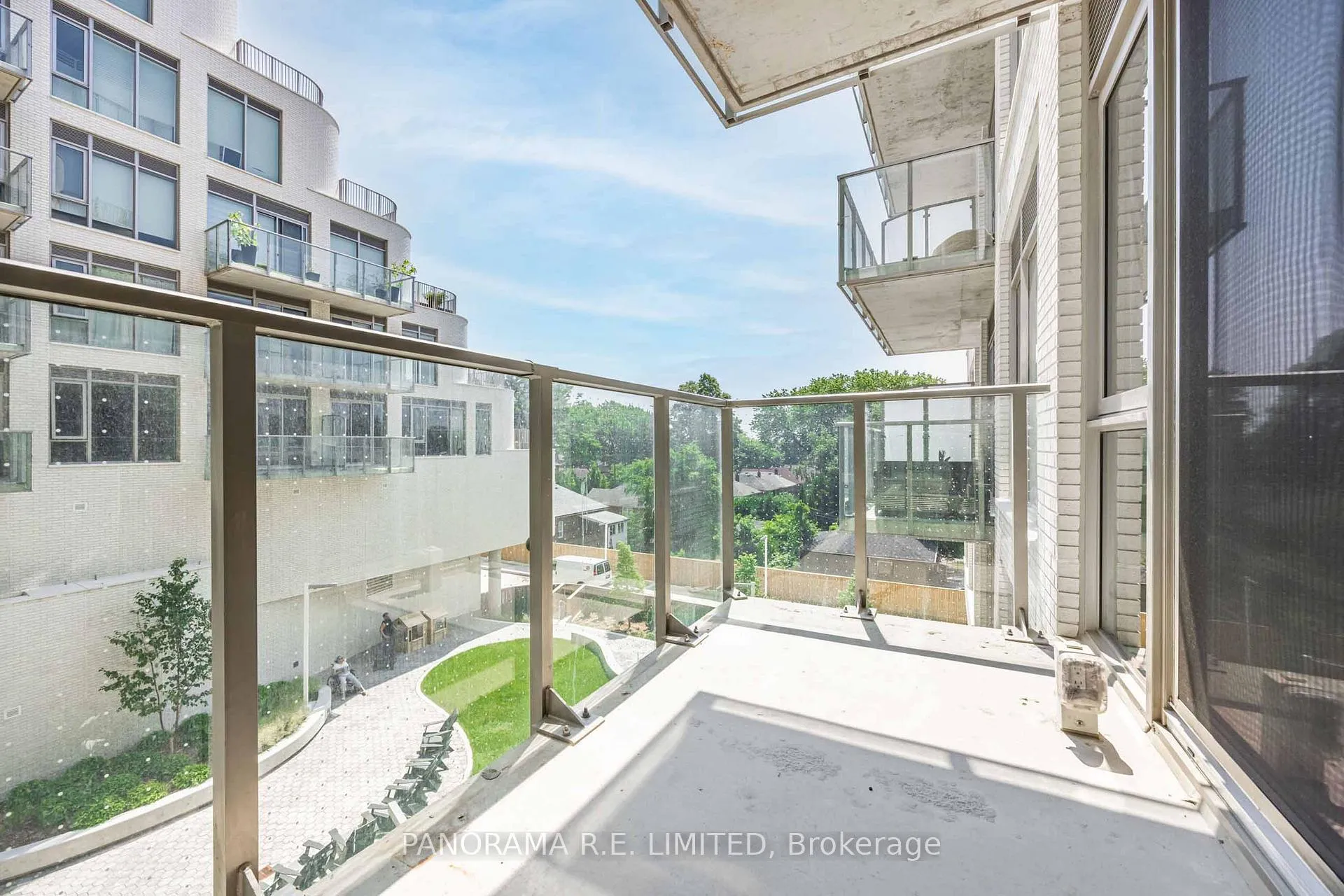 Photo 17 of Unit 305, 689 The Queensway, Etobicoke, Stonegate-Queensway — HOMEH