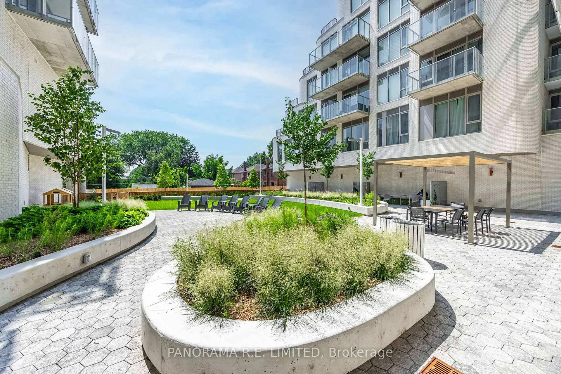 Photo 21 of Unit 305, 689 The Queensway, Etobicoke, Stonegate-Queensway — HOMEH