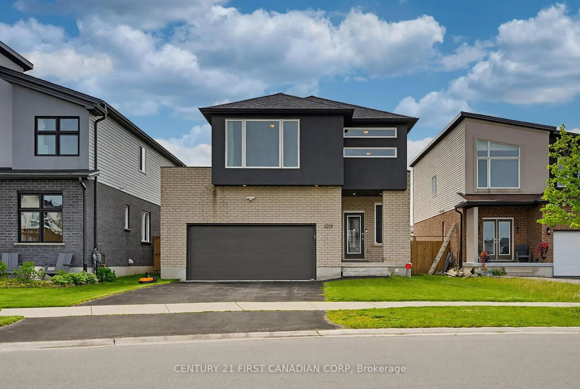 Front of 2201 Wateroak Drive