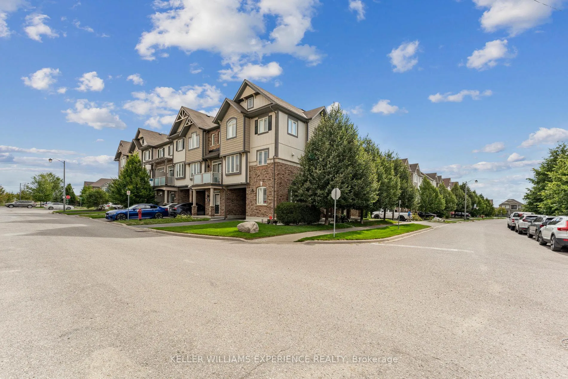 Photo 2 of 31 Alnwick Avenue, Caledon, Rural Caledon — HOMEH