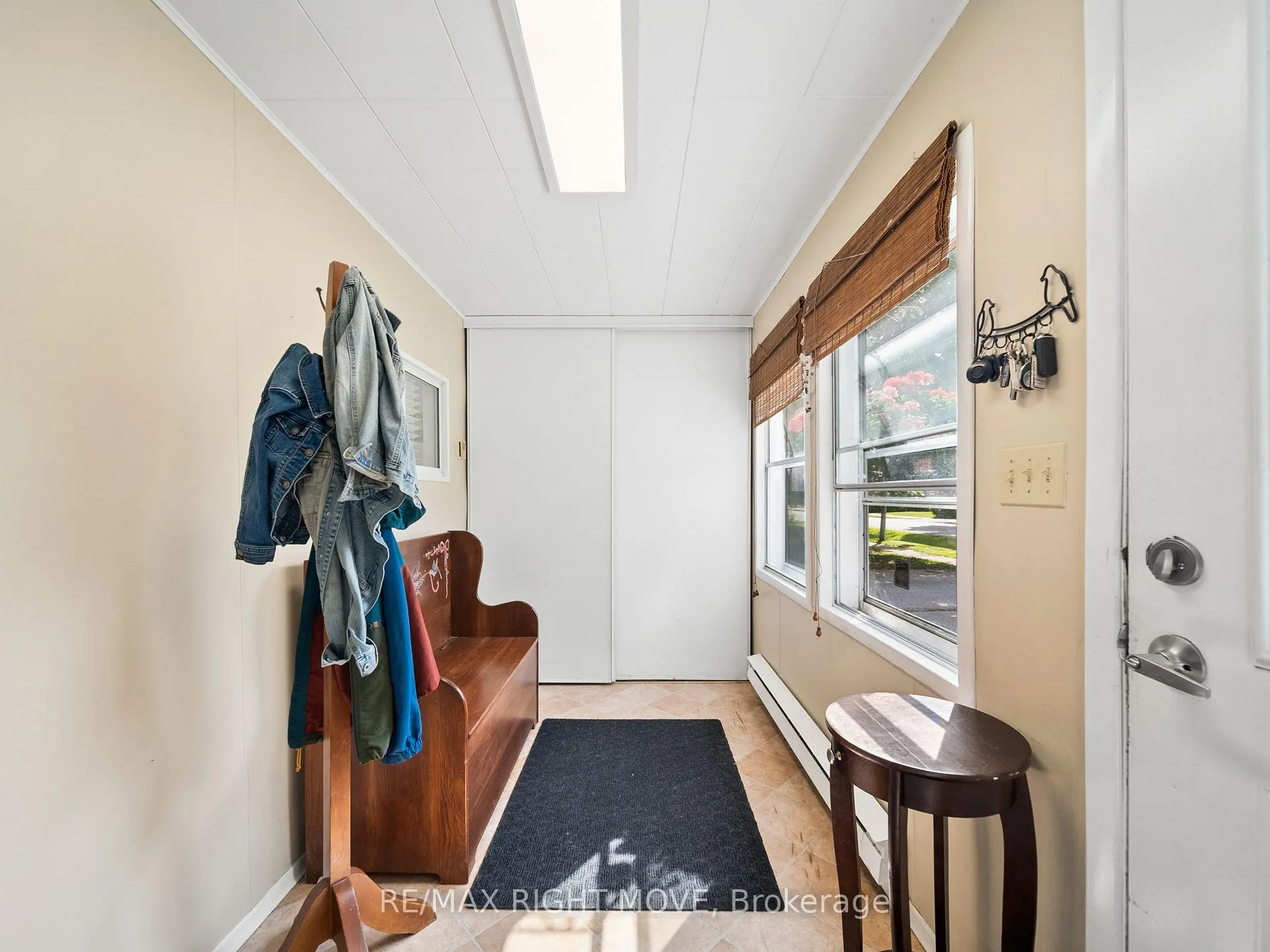 Photo 5 of 306 Franklin Street, Orillia — HOMEH
