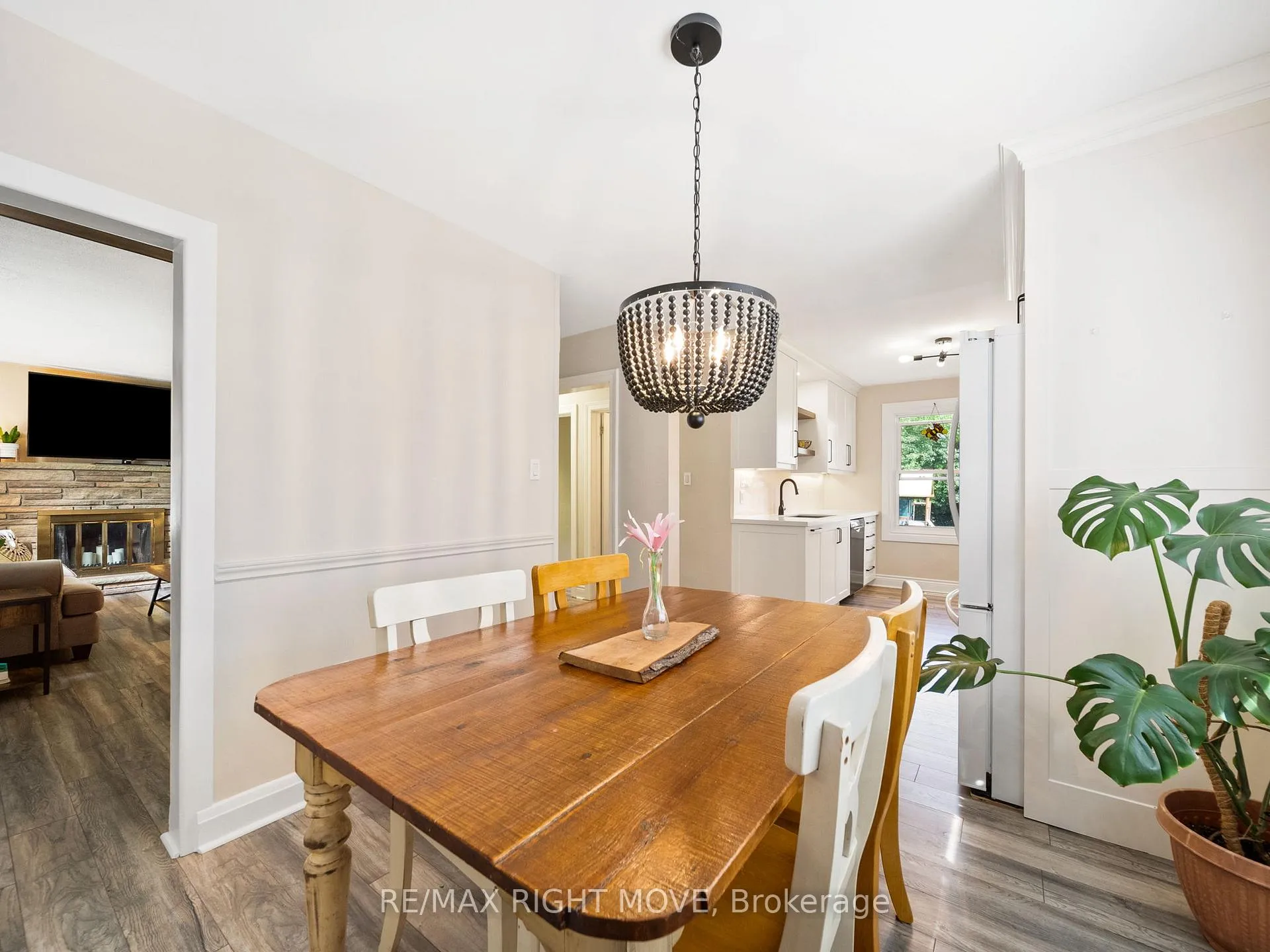 Photo 15 of 306 Franklin Street, Orillia — HOMEH
