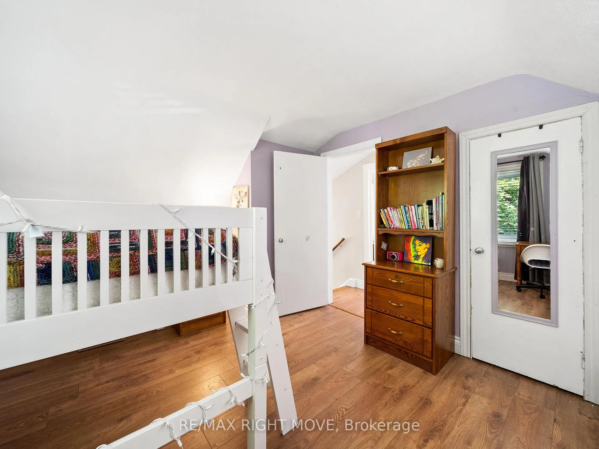 Photo 25 of 306 Franklin Street, Orillia — HOMEH
