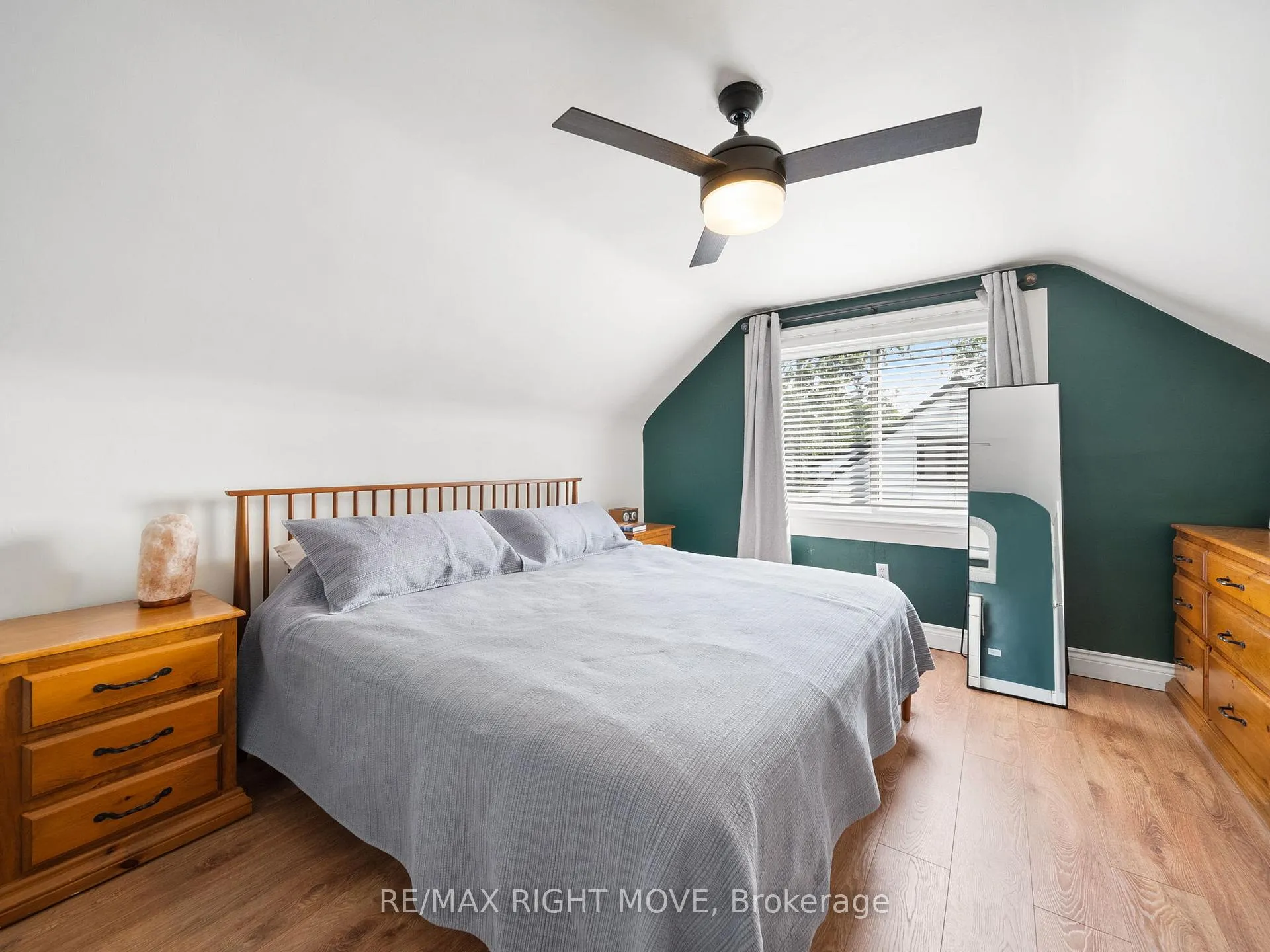 Photo 27 of 306 Franklin Street, Orillia — HOMEH