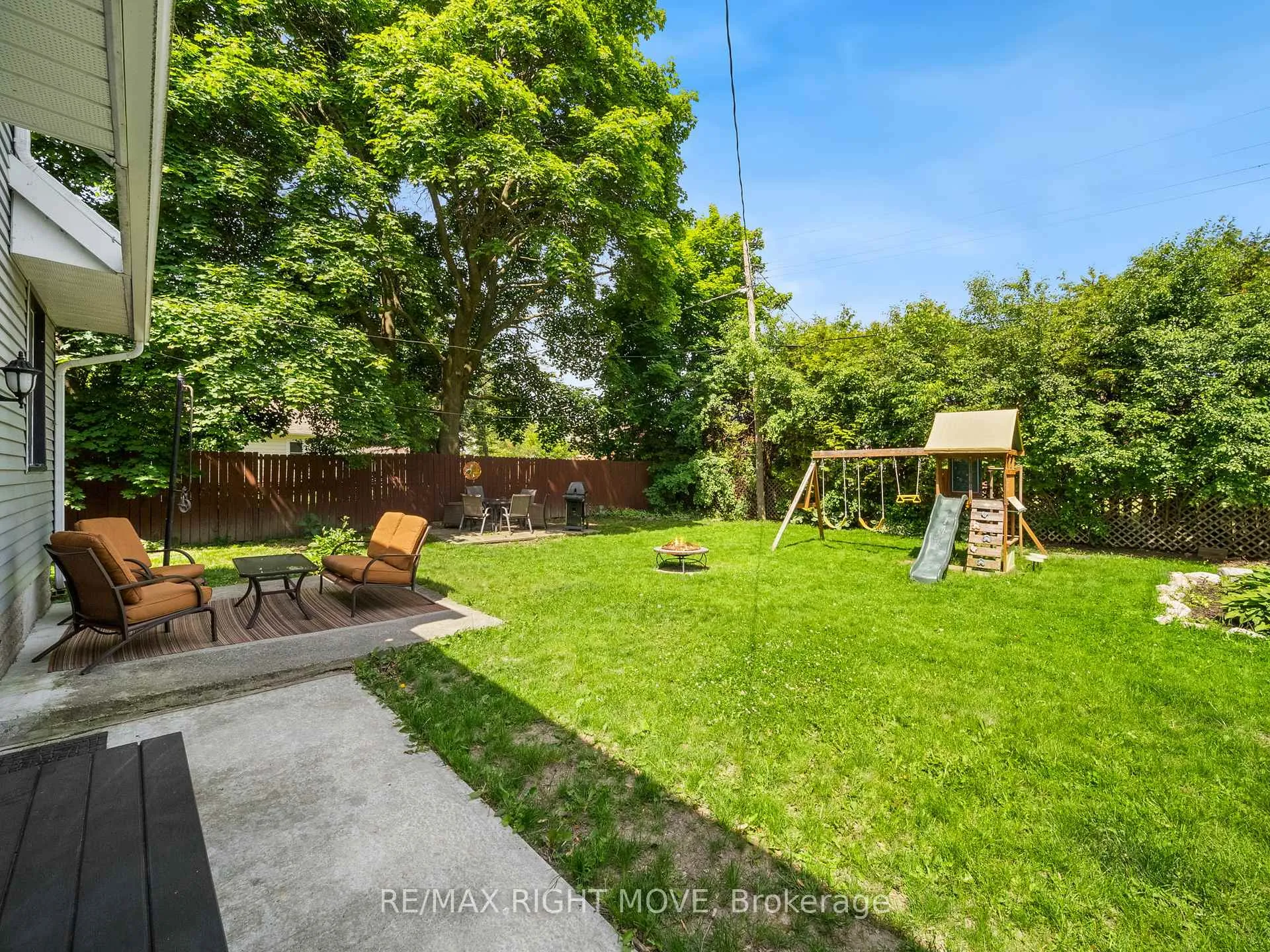 Photo 36 of 306 Franklin Street, Orillia — HOMEH