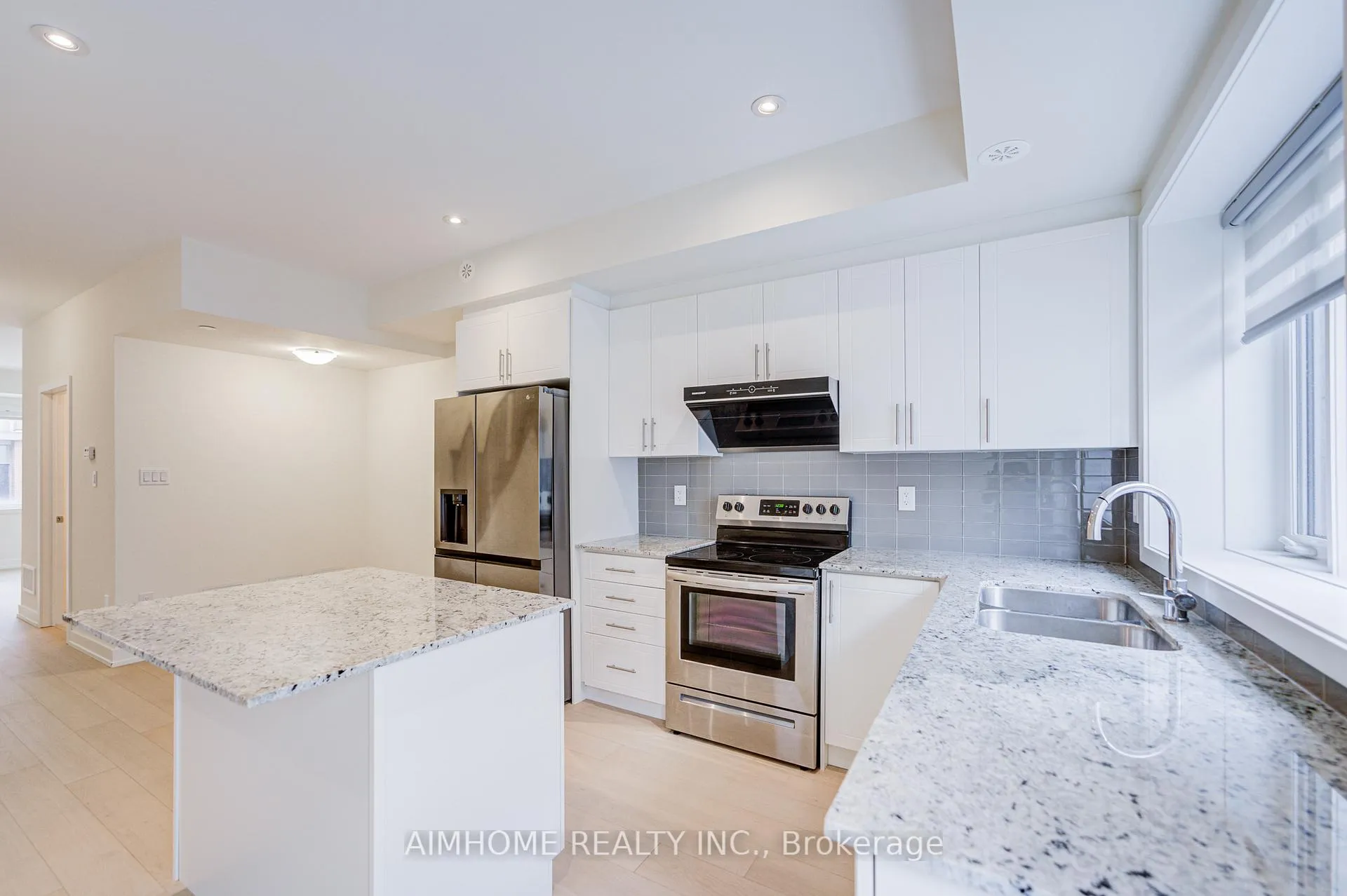 Photo 11 of 135 Frederick Tisdale Drive, North York, Downsview-Roding-CFB — HOMEH