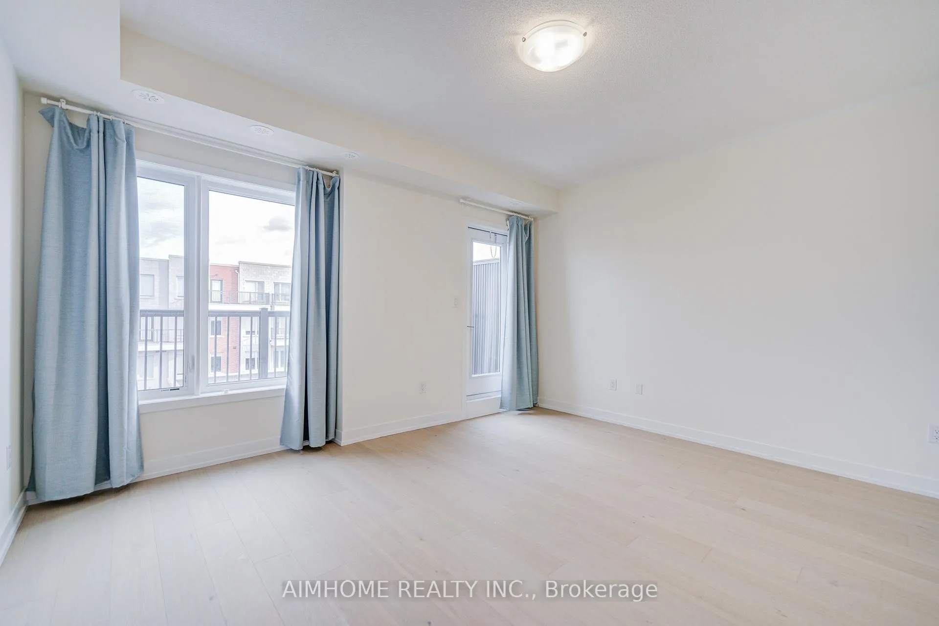 Photo 16 of 135 Frederick Tisdale Drive, North York, Downsview-Roding-CFB — HOMEH