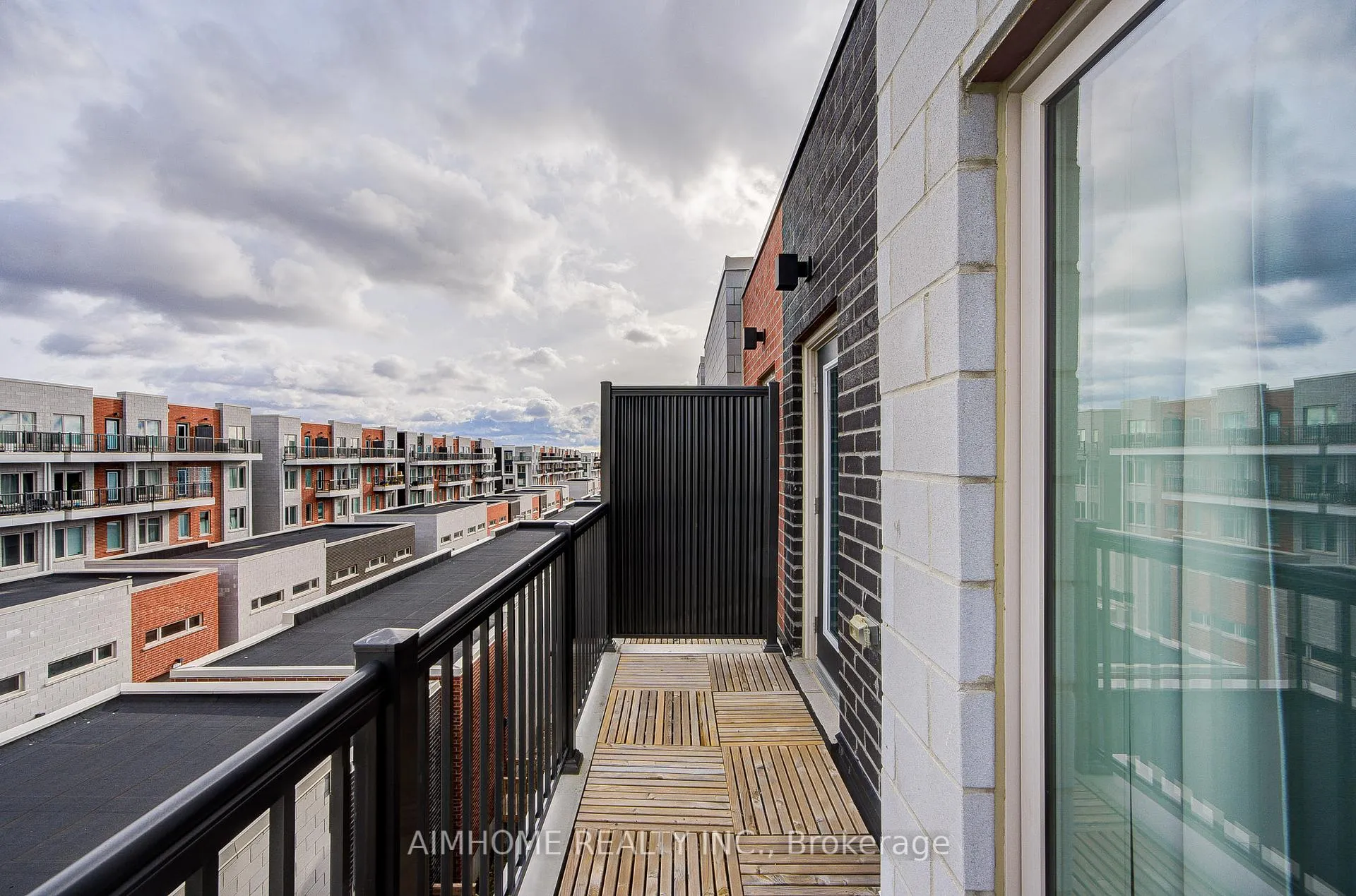 Photo 17 of 135 Frederick Tisdale Drive, North York, Downsview-Roding-CFB — HOMEH