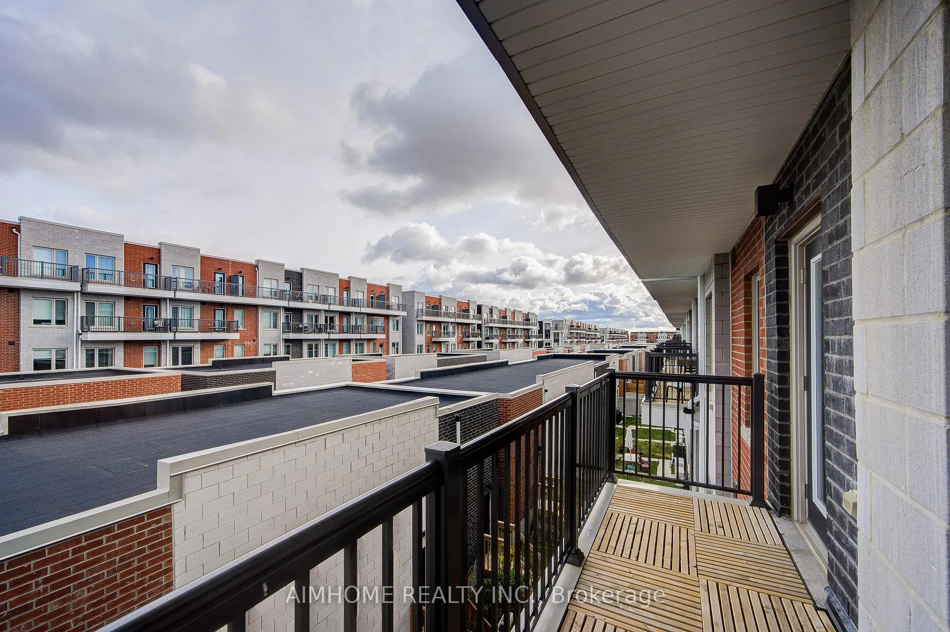 Photo 24 of 135 Frederick Tisdale Drive, North York, Downsview-Roding-CFB — HOMEH