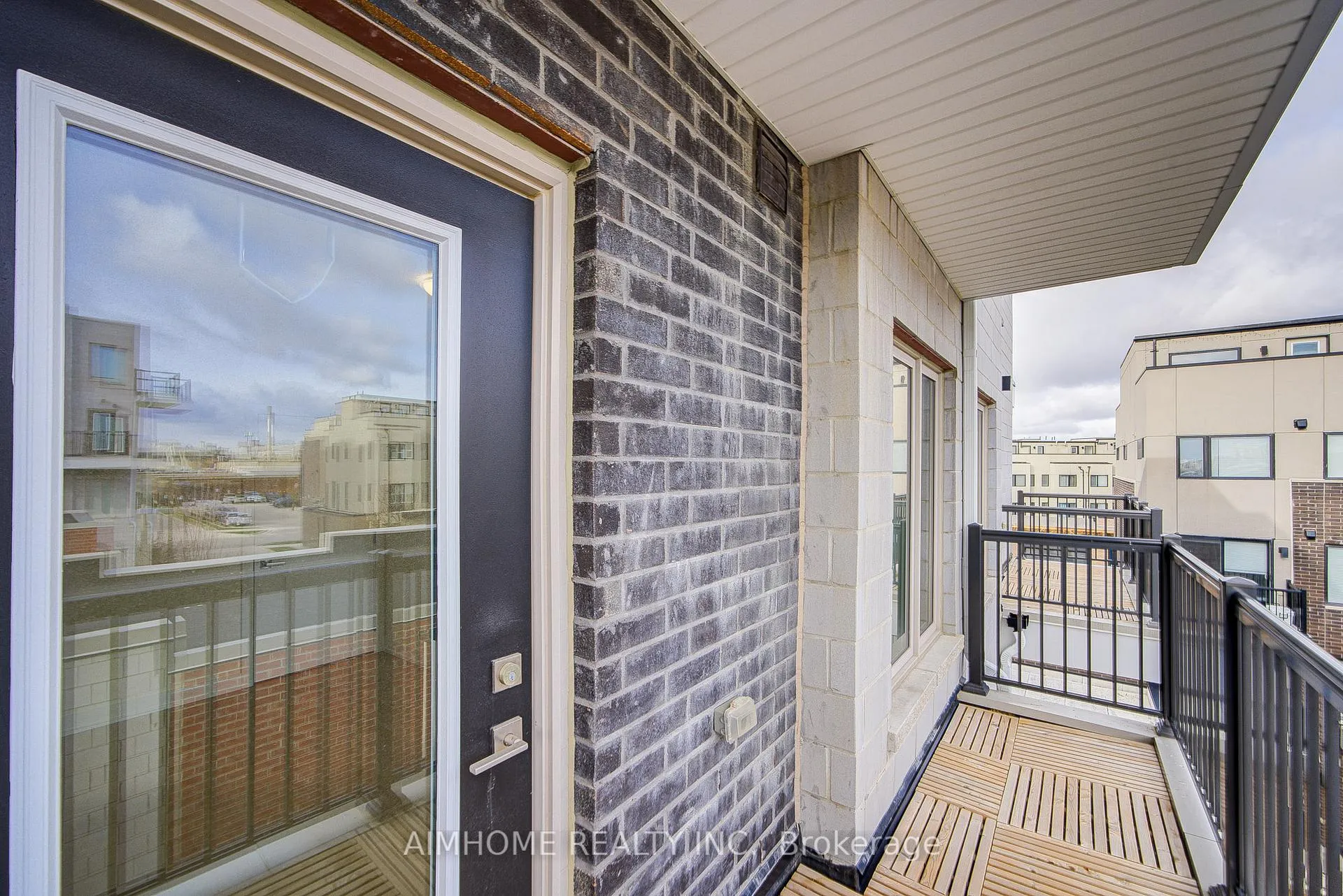 Photo 25 of 135 Frederick Tisdale Drive, North York, Downsview-Roding-CFB — HOMEH