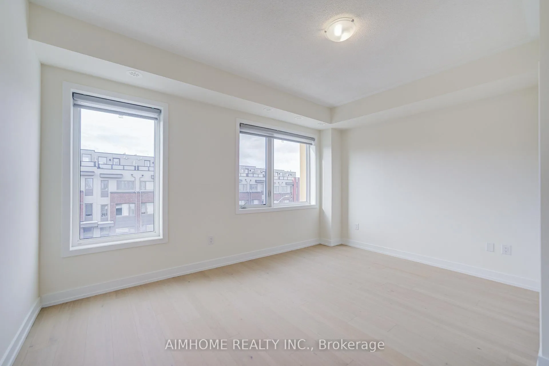Photo 28 of 135 Frederick Tisdale Drive, North York, Downsview-Roding-CFB — HOMEH