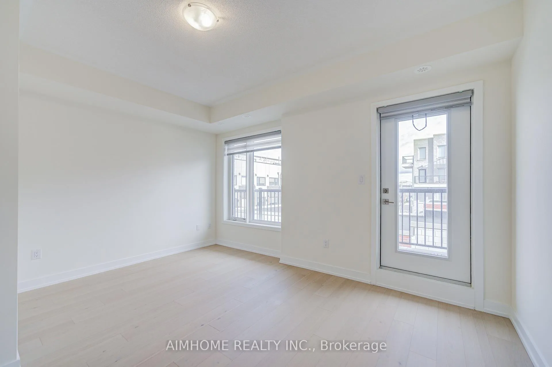 Photo 34 of 135 Frederick Tisdale Drive, North York, Downsview-Roding-CFB — HOMEH