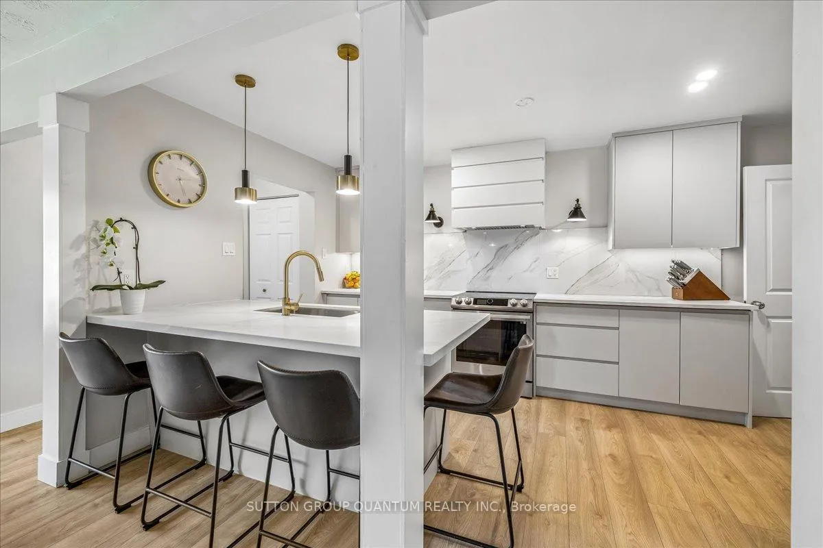 Photo 3 of 63 Algoma Drive, Guelph, Victoria North — HOMEH