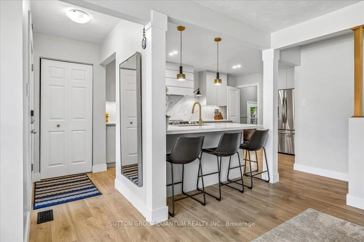 Photo 8 of 63 Algoma Drive, Guelph, Victoria North — HOMEH