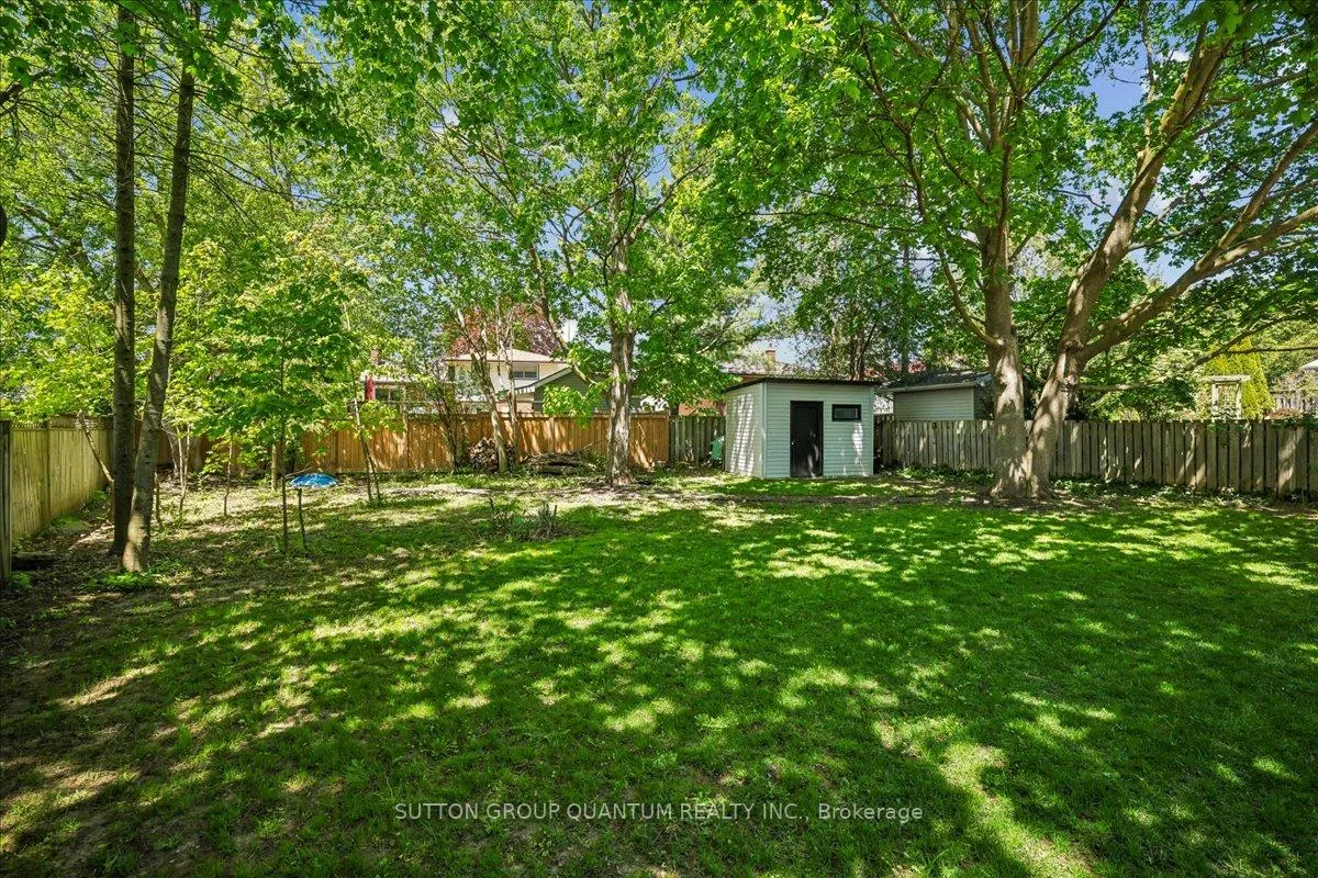 Photo 31 of 63 Algoma Drive, Guelph, Victoria North — HOMEH