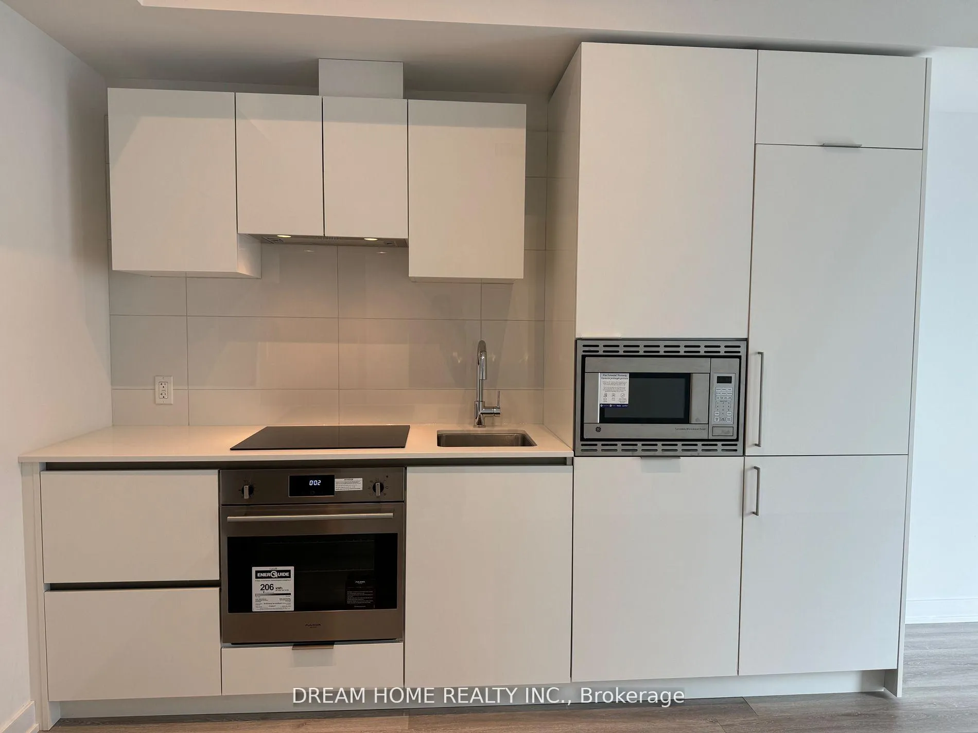 Photo 4 of Unit 1807, 238 Simcoe Street, Toronto, Kensington-Chinatown — HOMEH