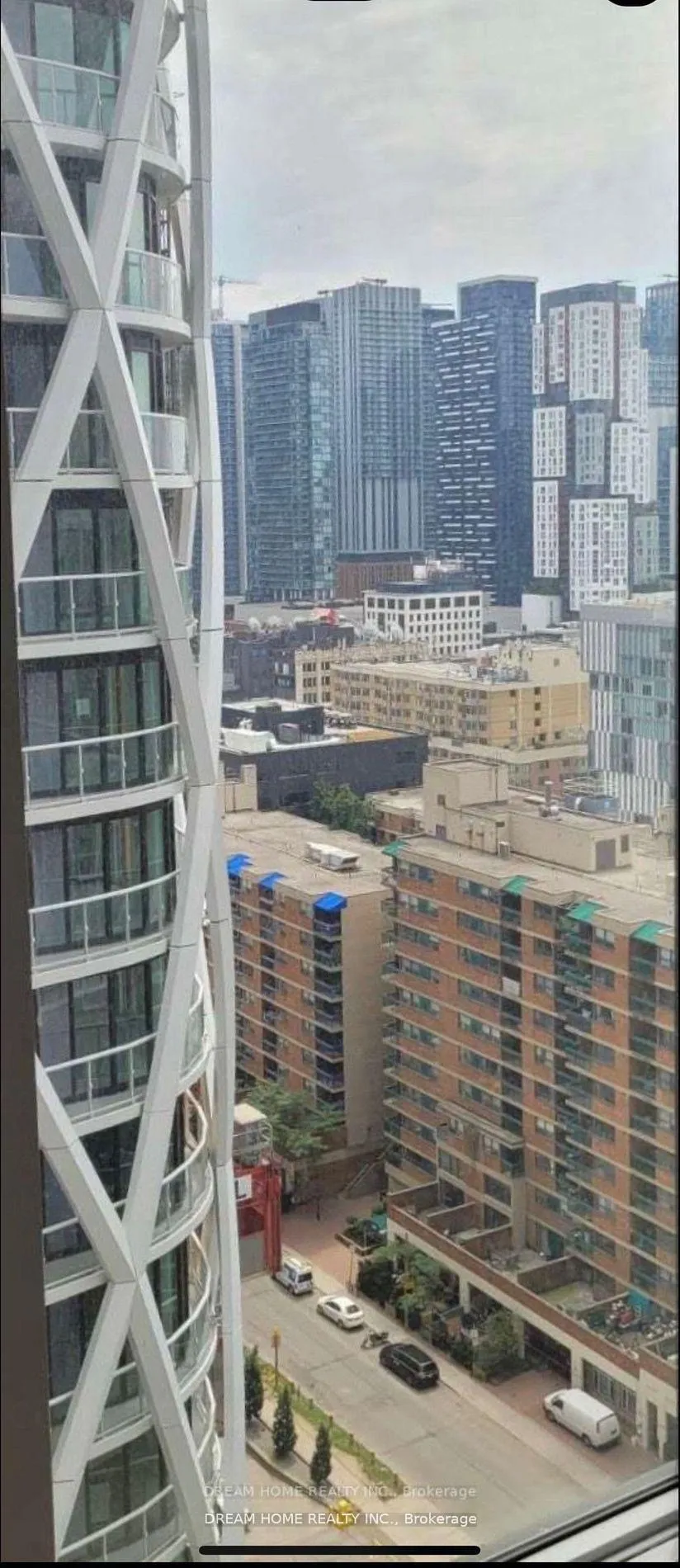 Photo 7 of Unit 1807, 238 Simcoe Street, Toronto, Kensington-Chinatown — HOMEH