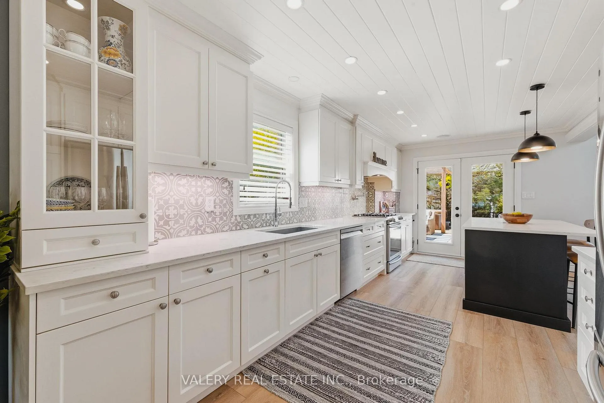 Photo 5 of 267 Percheron Court, Waterloo — HOMEH