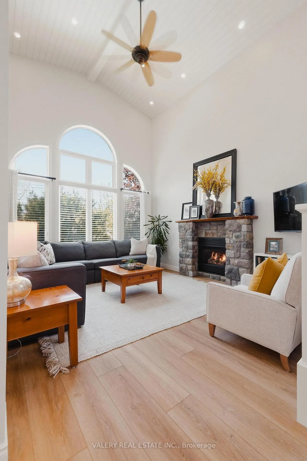 Photo 13 of 267 Percheron Court, Waterloo — HOMEH