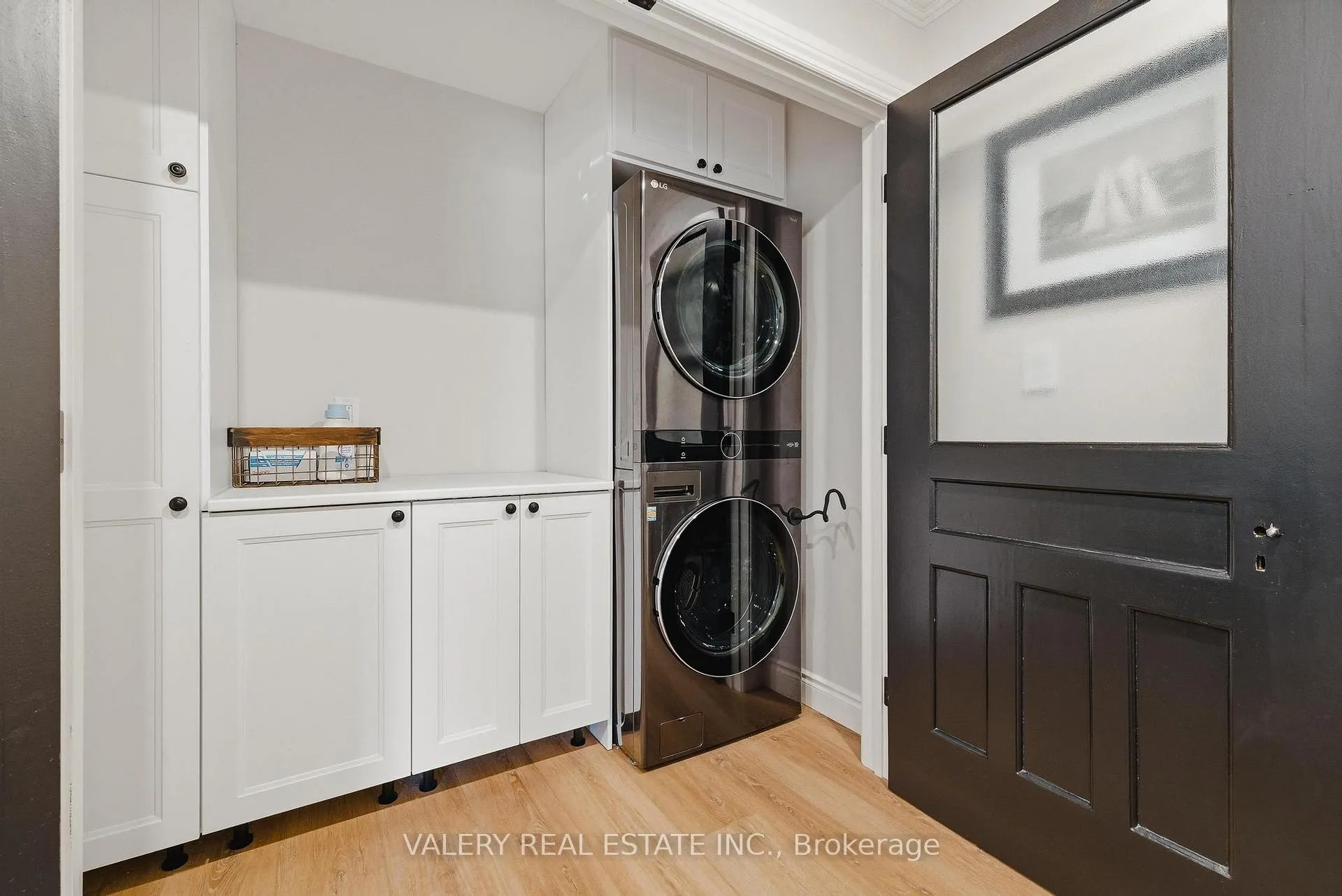 Photo 17 of 267 Percheron Court, Waterloo — HOMEH
