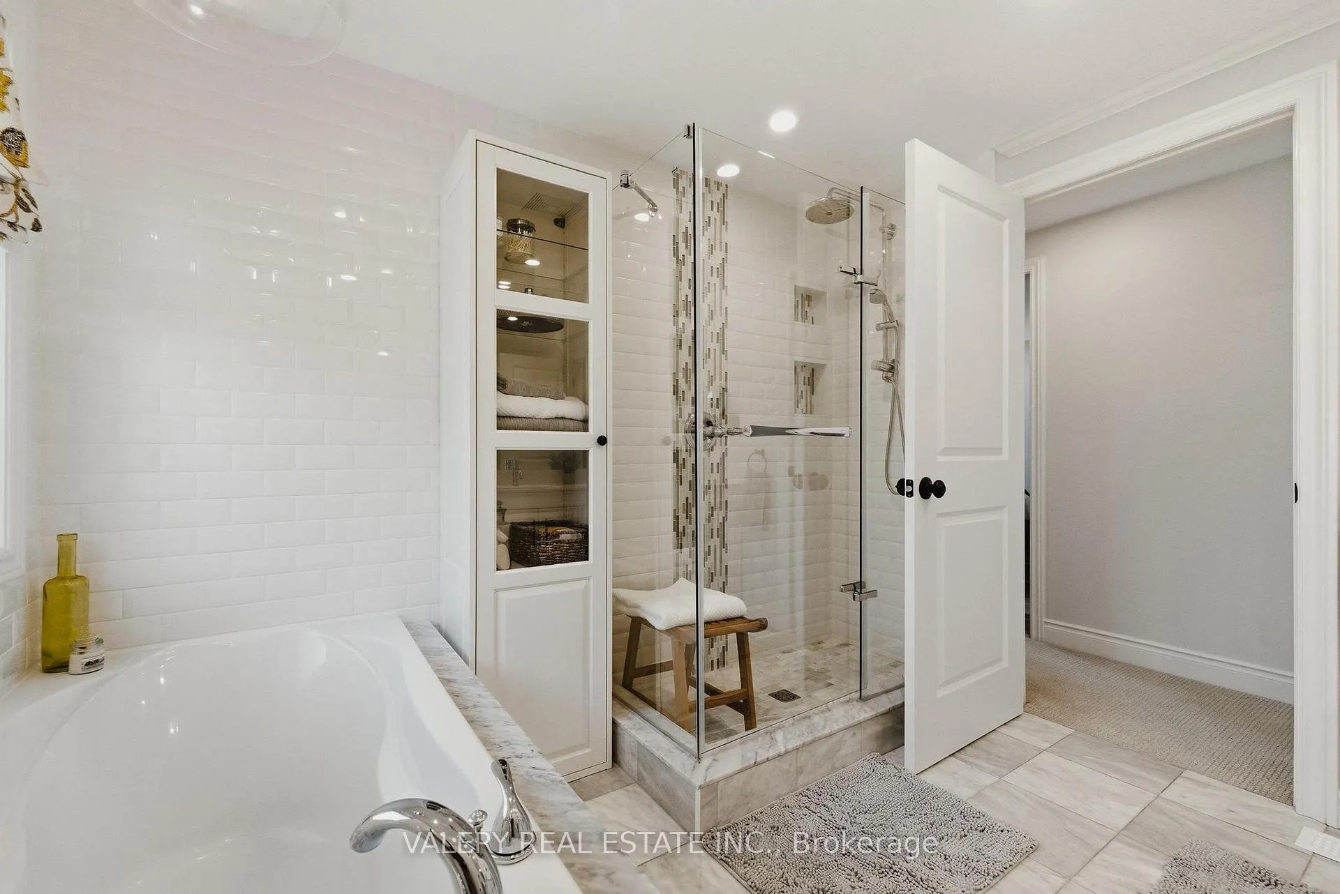 Photo 29 of 267 Percheron Court, Waterloo — HOMEH