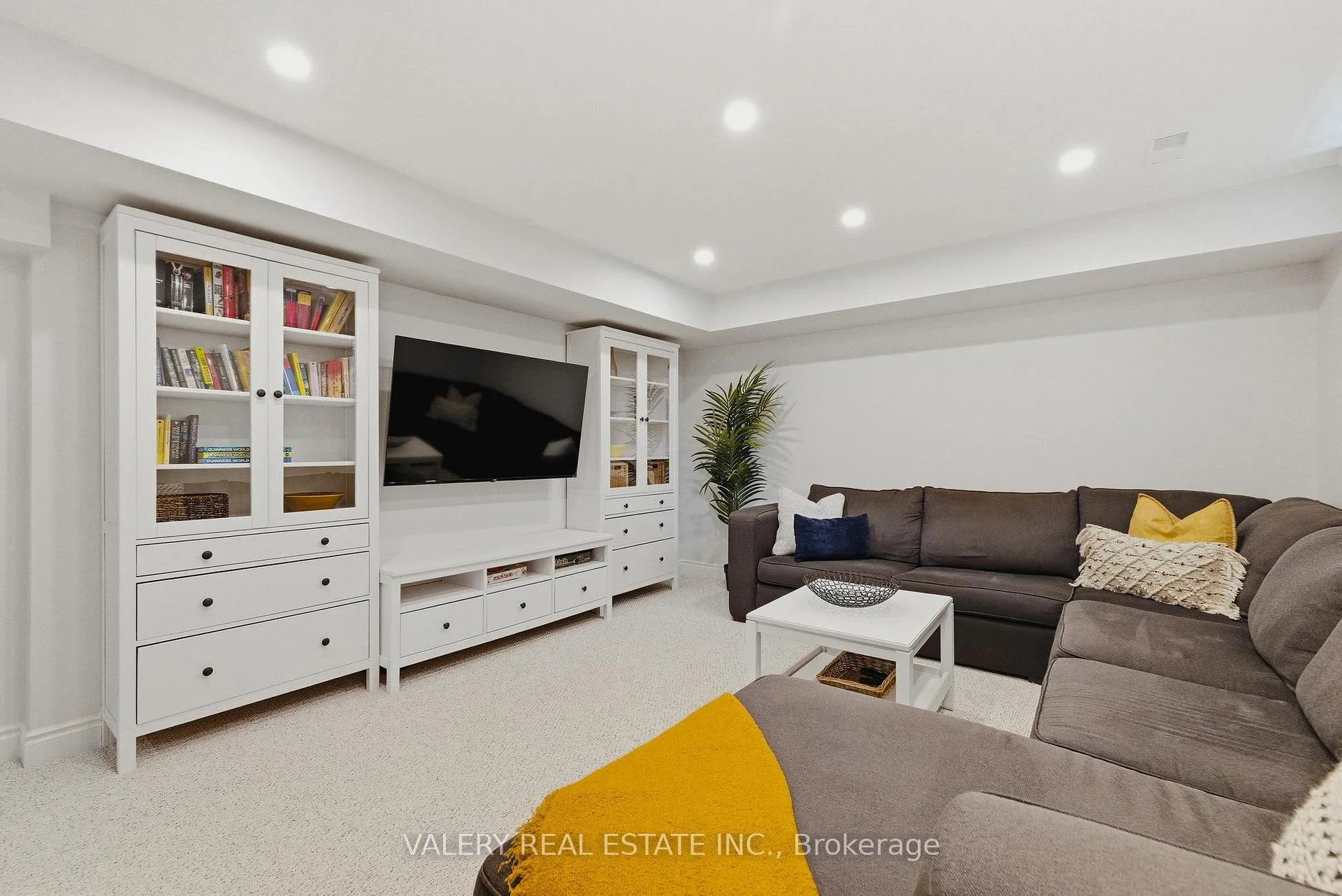 Photo 32 of 267 Percheron Court, Waterloo — HOMEH