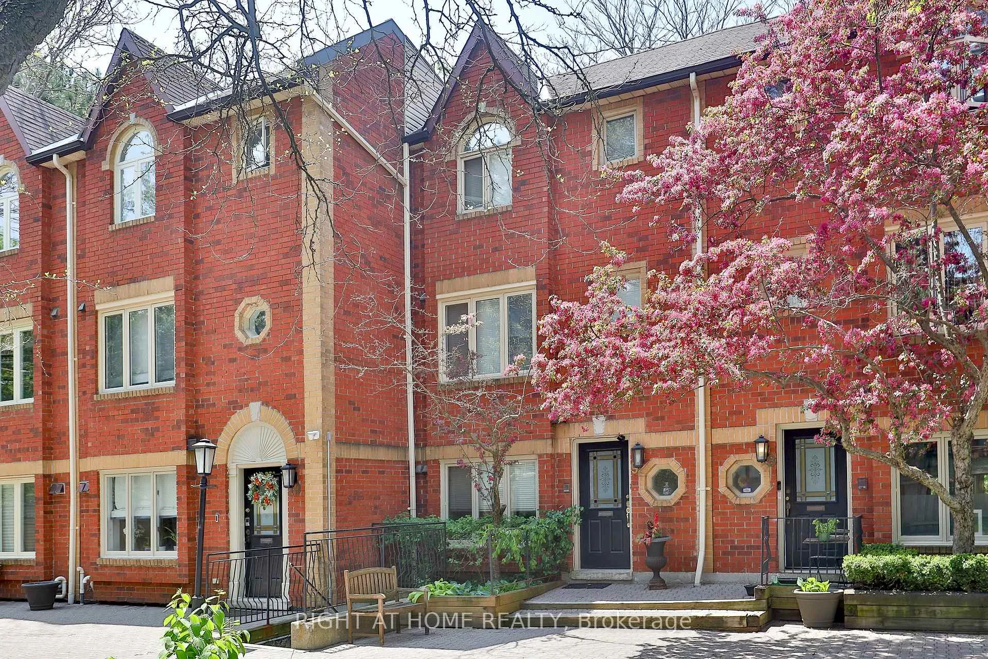 Photo 1 of Unit 9, 18 Doncrest Road, Toronto, Playter Estates-Danforth — HOMEH