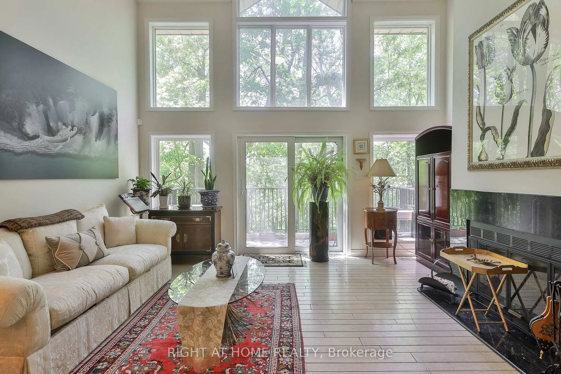 Photo 2 of Unit 9, 18 Doncrest Road, Toronto, Playter Estates-Danforth — HOMEH