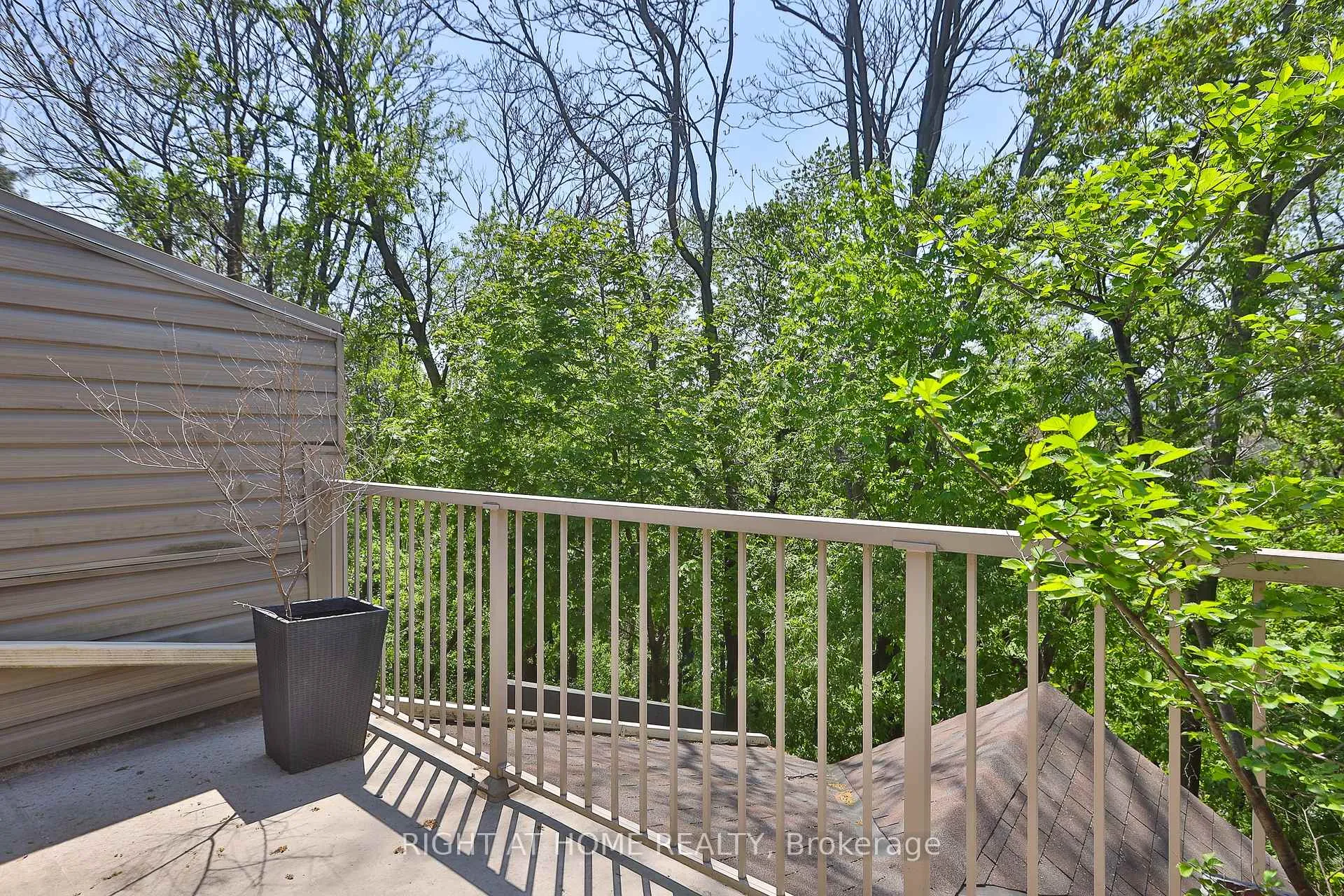 Photo 18 of Unit 9, 18 Doncrest Road, Toronto, Playter Estates-Danforth — HOMEH