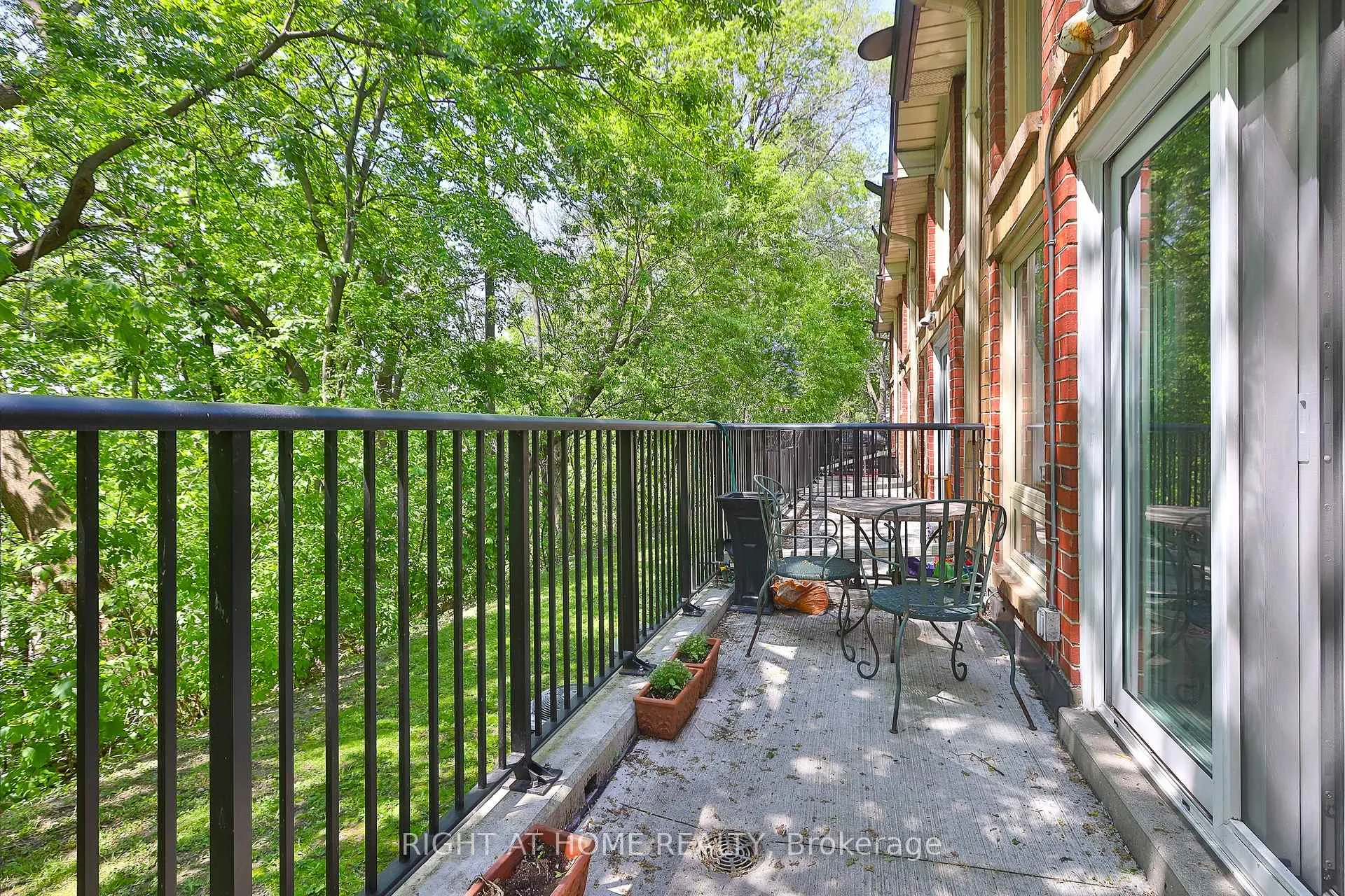 Photo 25 of Unit 9, 18 Doncrest Road, Toronto, Playter Estates-Danforth — HOMEH