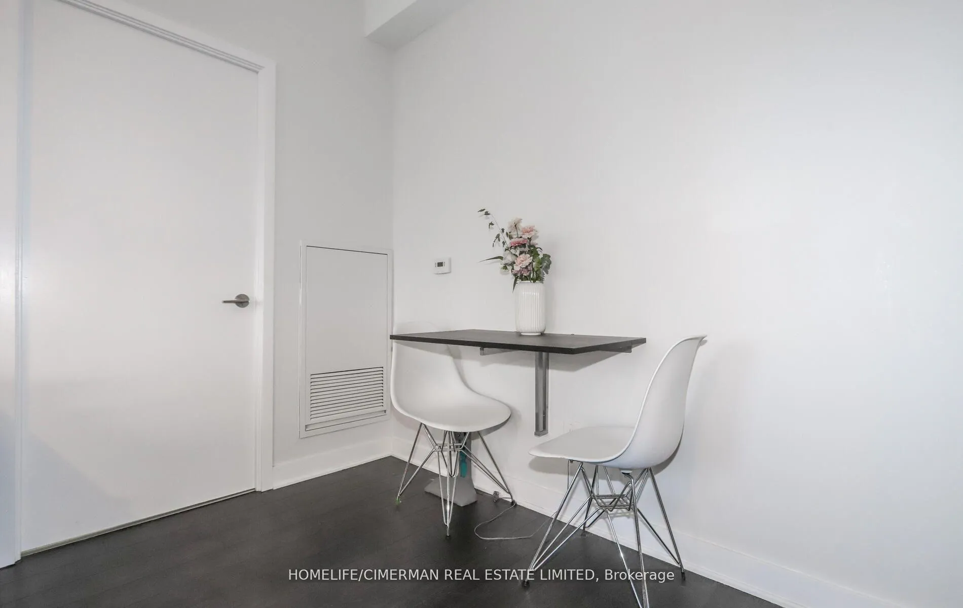 Photo 13 of Unit 2812, 290 Adelaide Street W, Toronto, Waterfront Communities — HOMEH