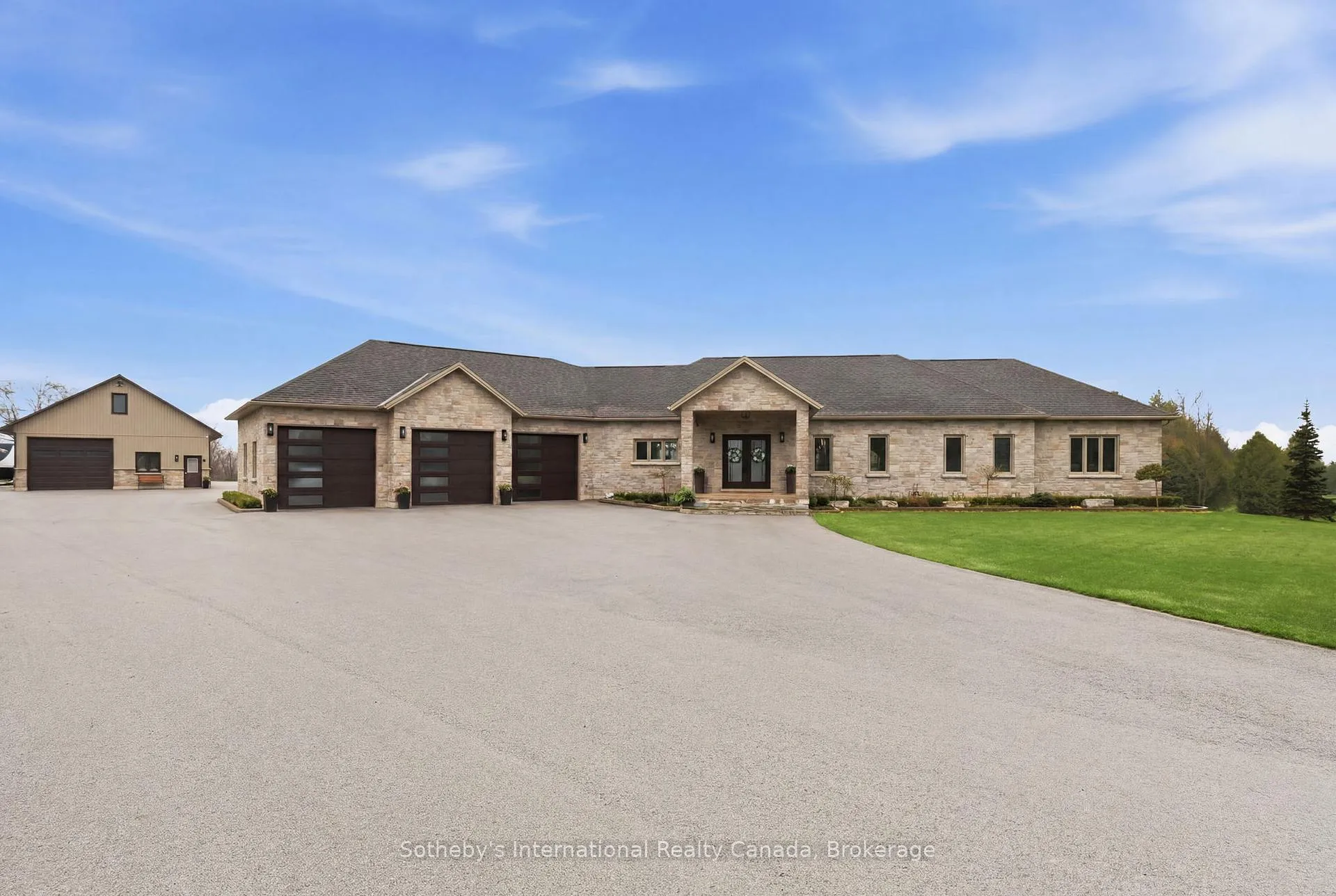 Photo 2 of 565332 Sideroad 7a, Grey Highlands — HOMEH