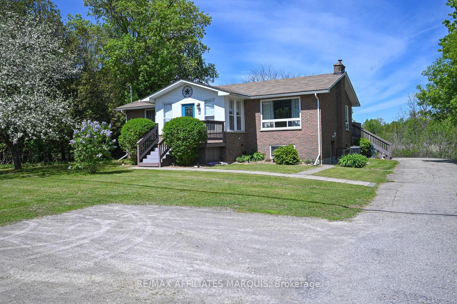 Photo 2 of 344 15 Highway, Rideau Lakes, Rideau Lakes (South Elmsley) Twp — HOMEH