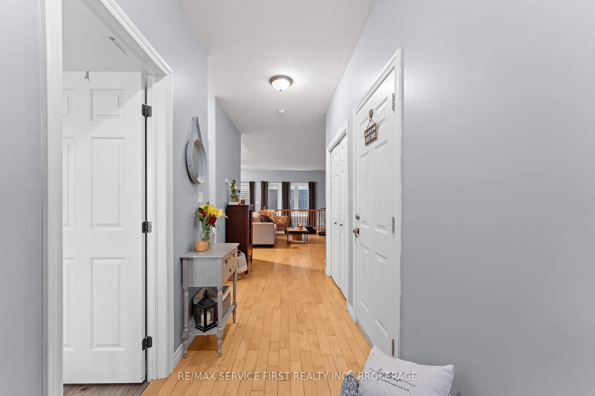 Photo 3 of 151 Kildare Avenue, Loyalist, Amherstview — HOMEH