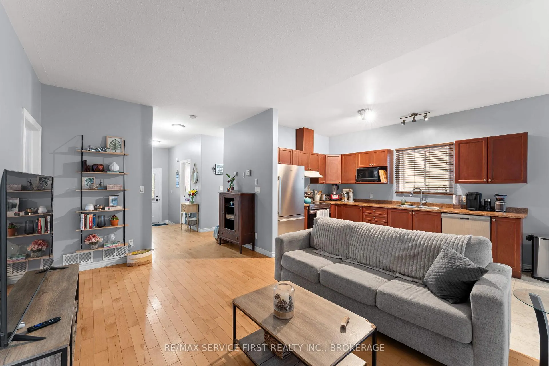 Photo 9 of 151 Kildare Avenue, Loyalist, Amherstview — HOMEH