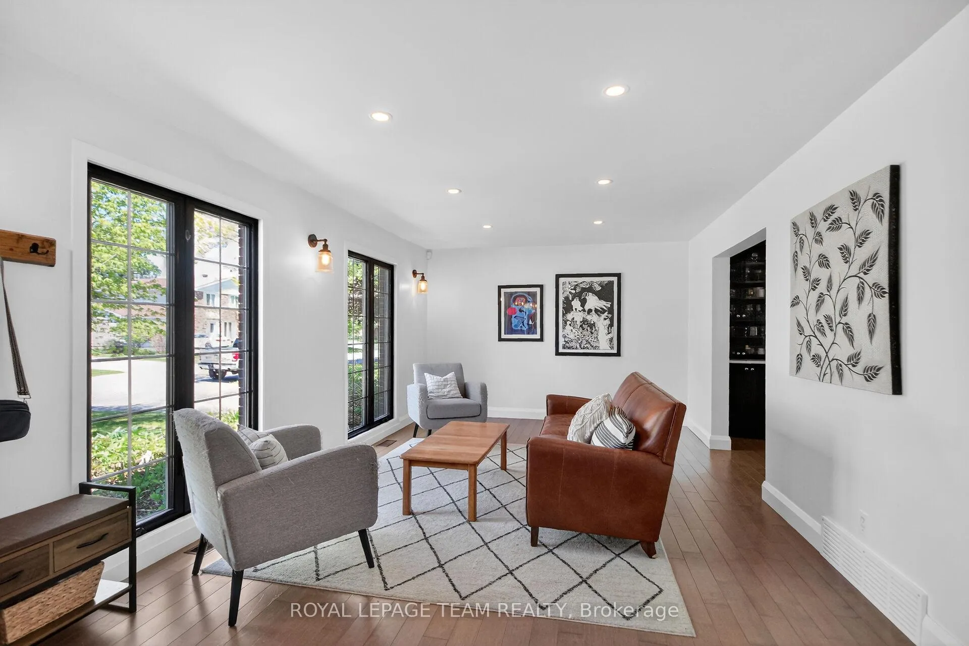 Photo 9 of 15 Markham Avenue, Ottawa, Craig Henry/Woodvale — HOMEH