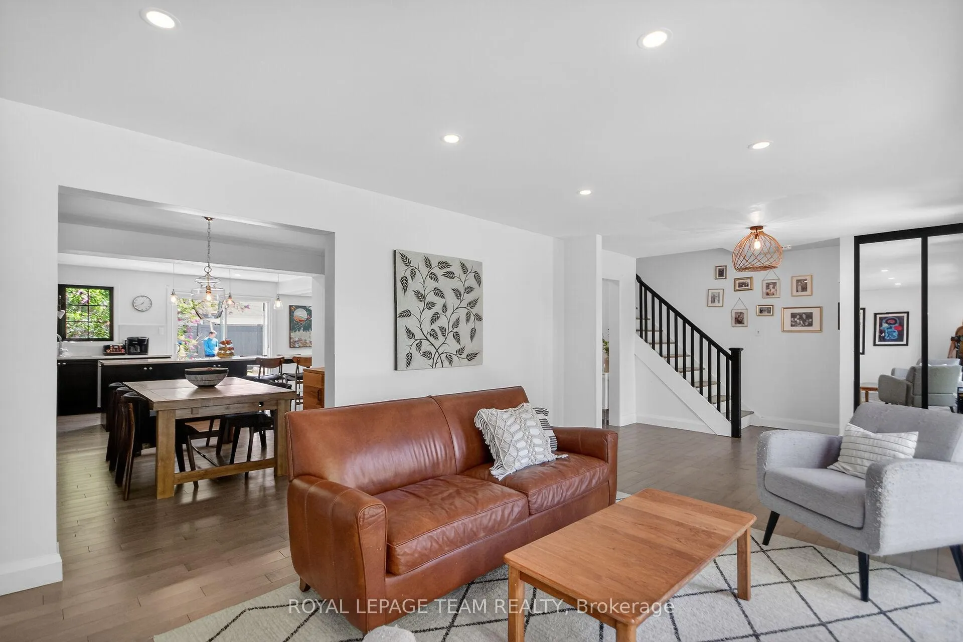 Photo 10 of 15 Markham Avenue, Ottawa, Craig Henry/Woodvale — HOMEH