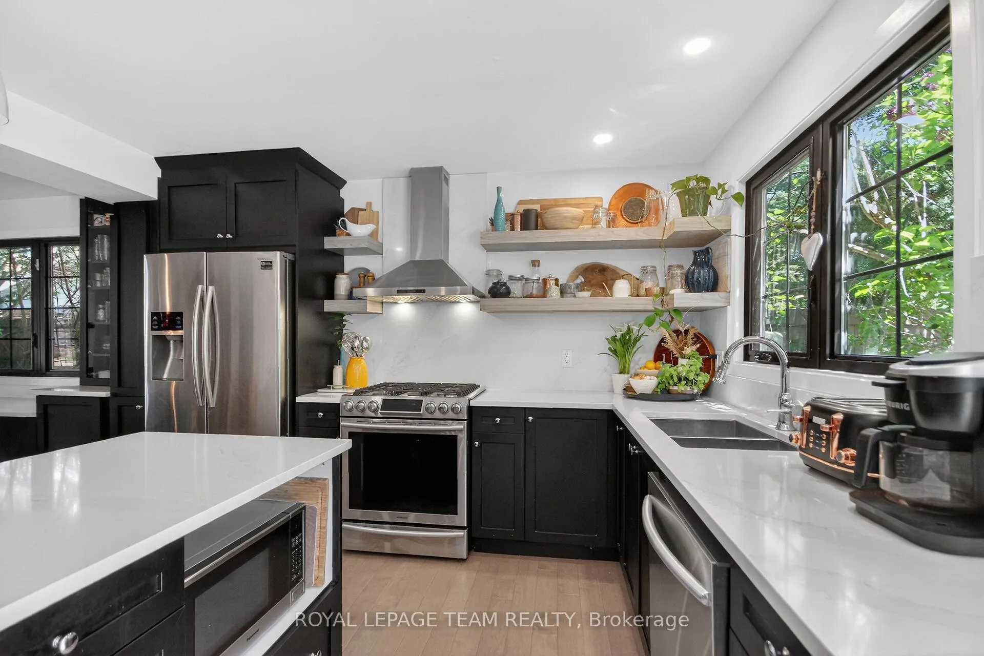 Photo 14 of 15 Markham Avenue, Ottawa, Craig Henry/Woodvale — HOMEH