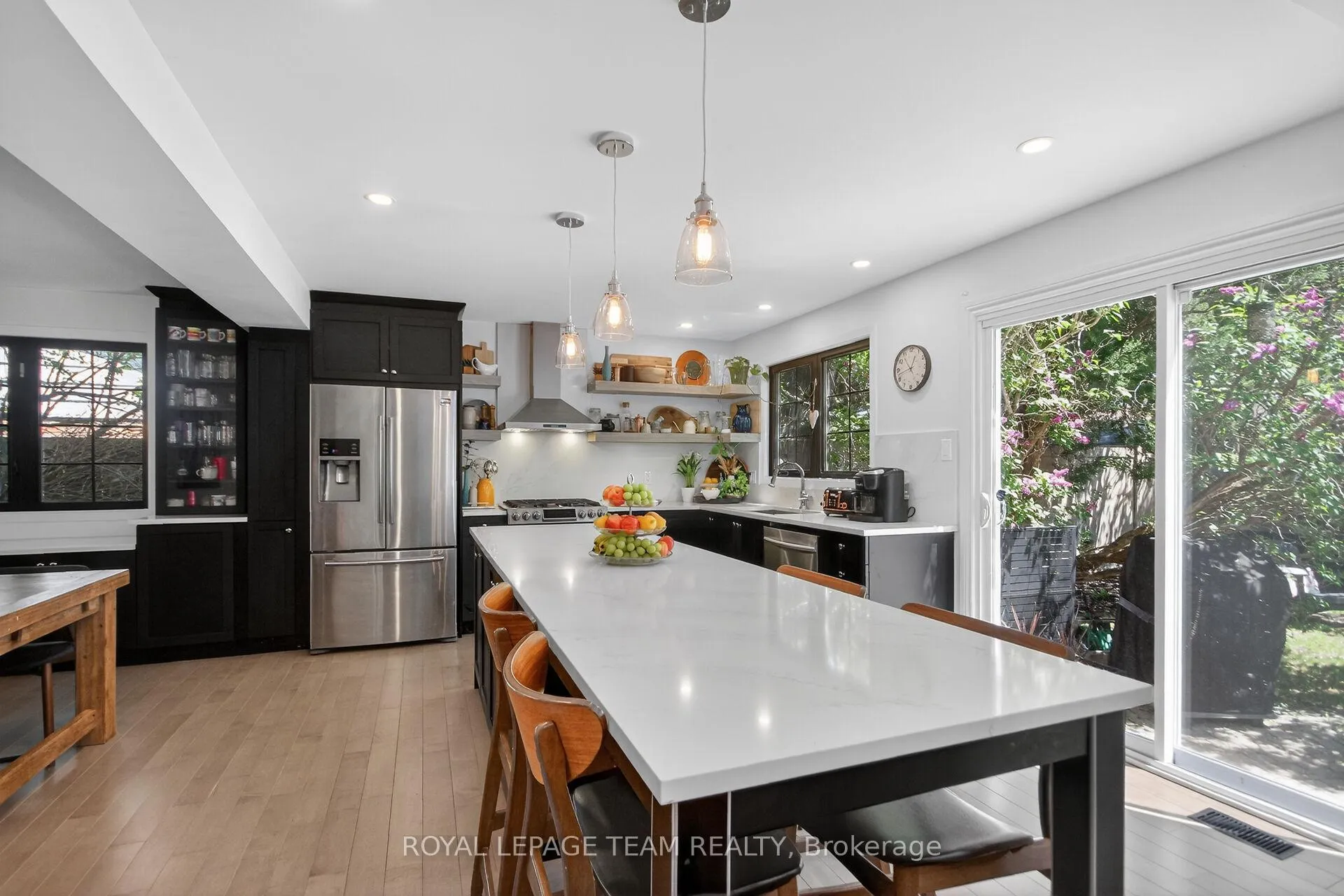 Photo 16 of 15 Markham Avenue, Ottawa, Craig Henry/Woodvale — HOMEH