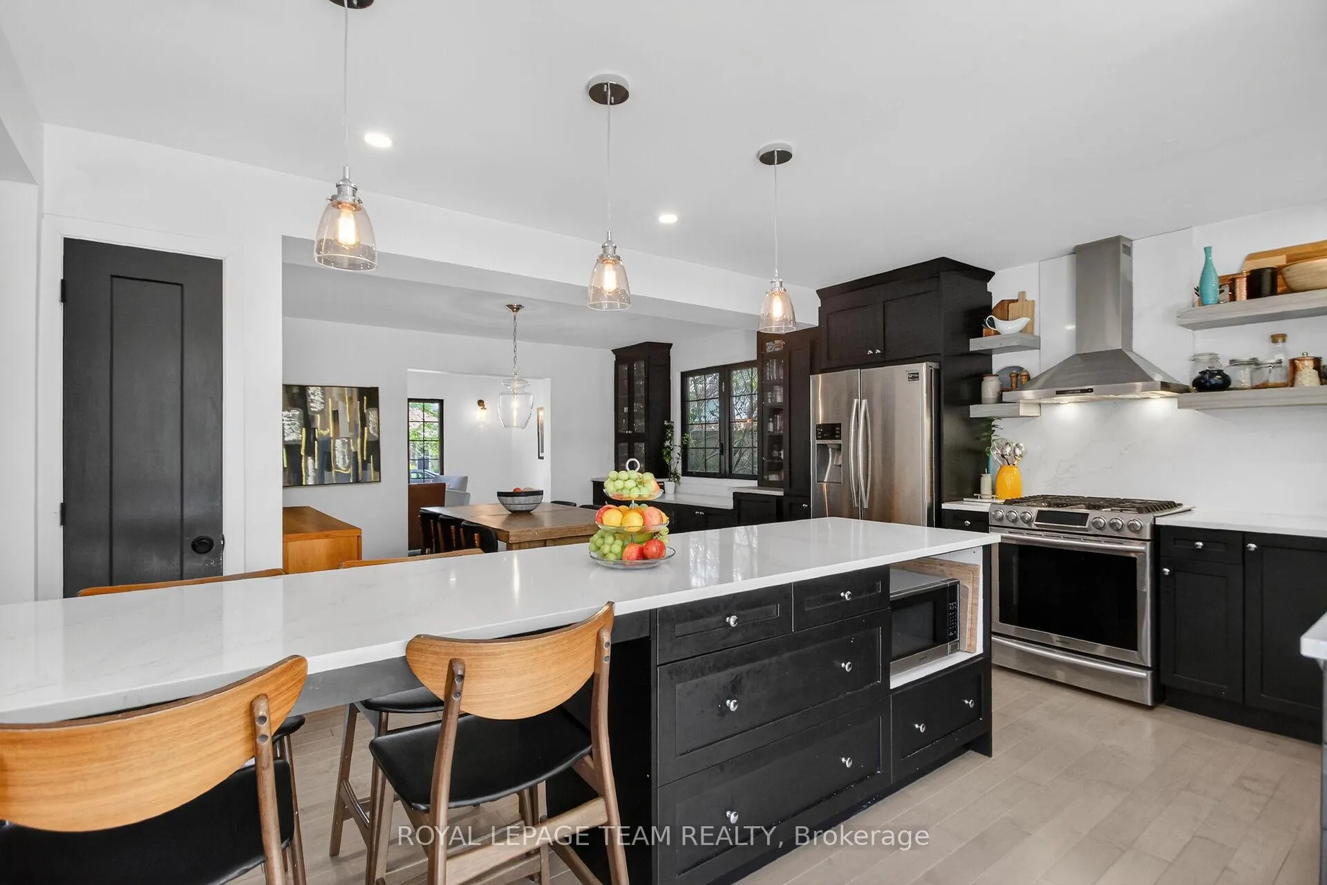 Photo 17 of 15 Markham Avenue, Ottawa, Craig Henry/Woodvale — HOMEH